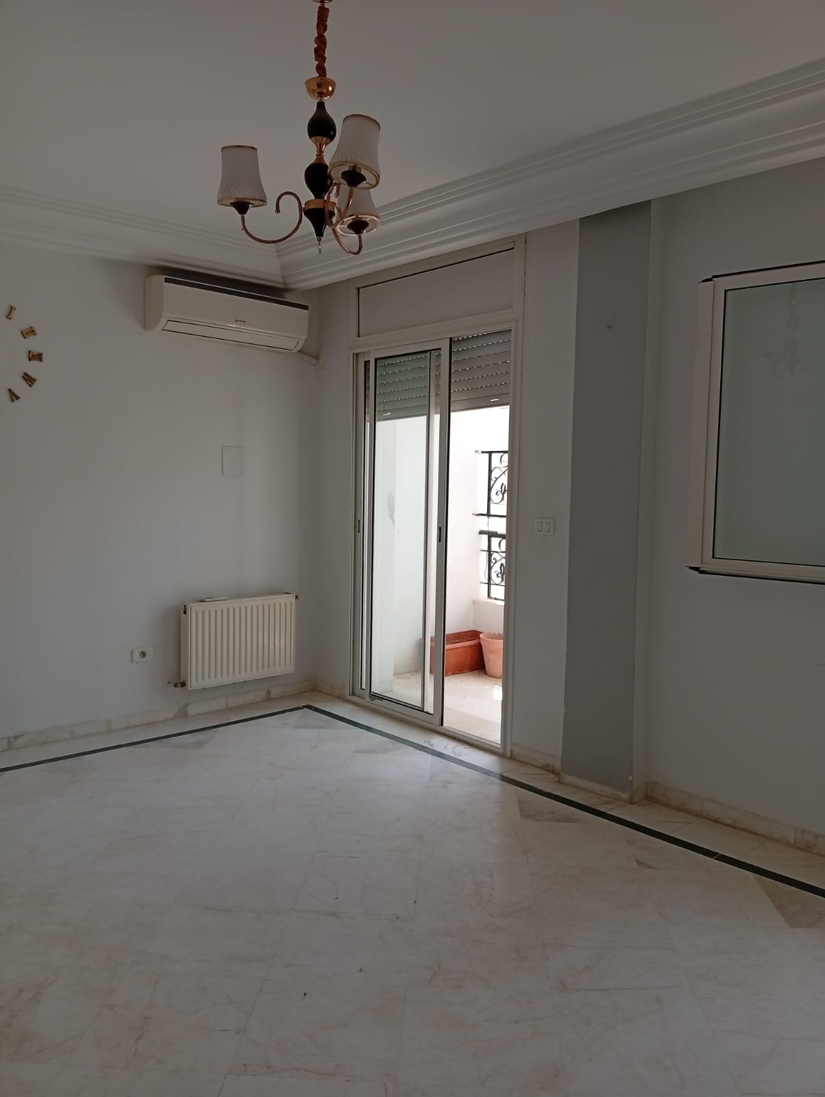 La Marsa&nbsp;El Aouina&nbsp;Vente&nbsp;Appart. 3 pi�ces&nbsp;Un appartement s2 � cit� wahat l'aouina