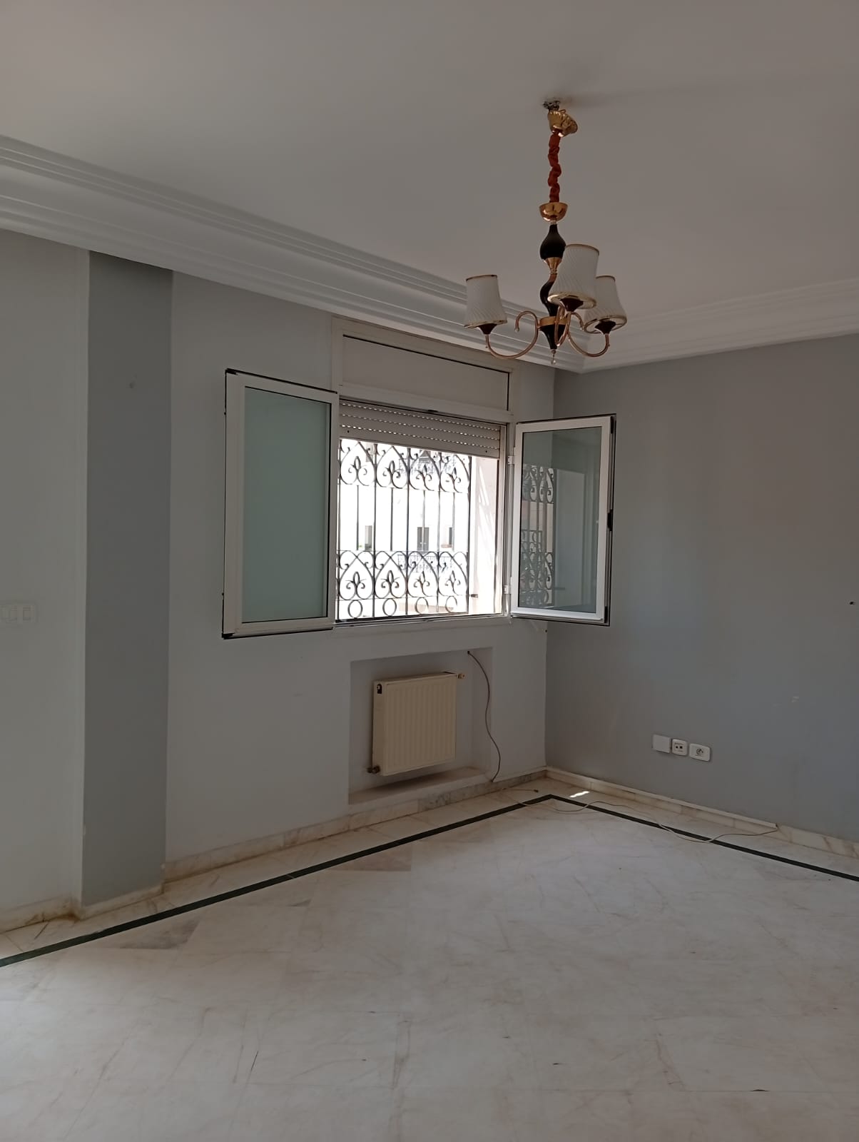 La Marsa&nbsp;El Aouina&nbsp;Vente&nbsp;Appart. 3 pi�ces&nbsp;Un appartement s2 � cit� wahat l'aouina