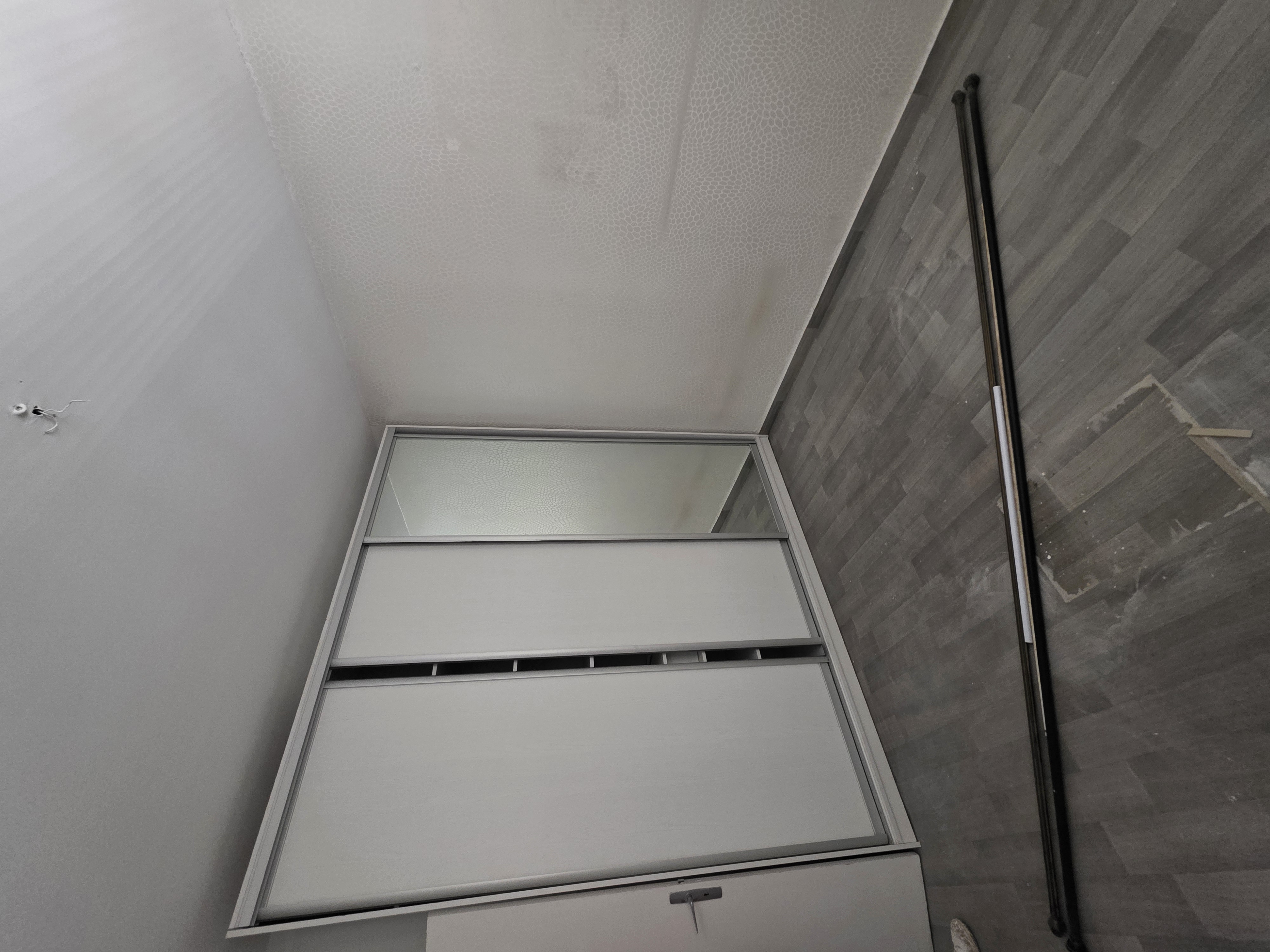 El Menzah&nbsp;El Manar 1&nbsp;Location&nbsp;Appart. 3 pi�ces&nbsp;S3 1er �tage manar1 c�t� monoprix