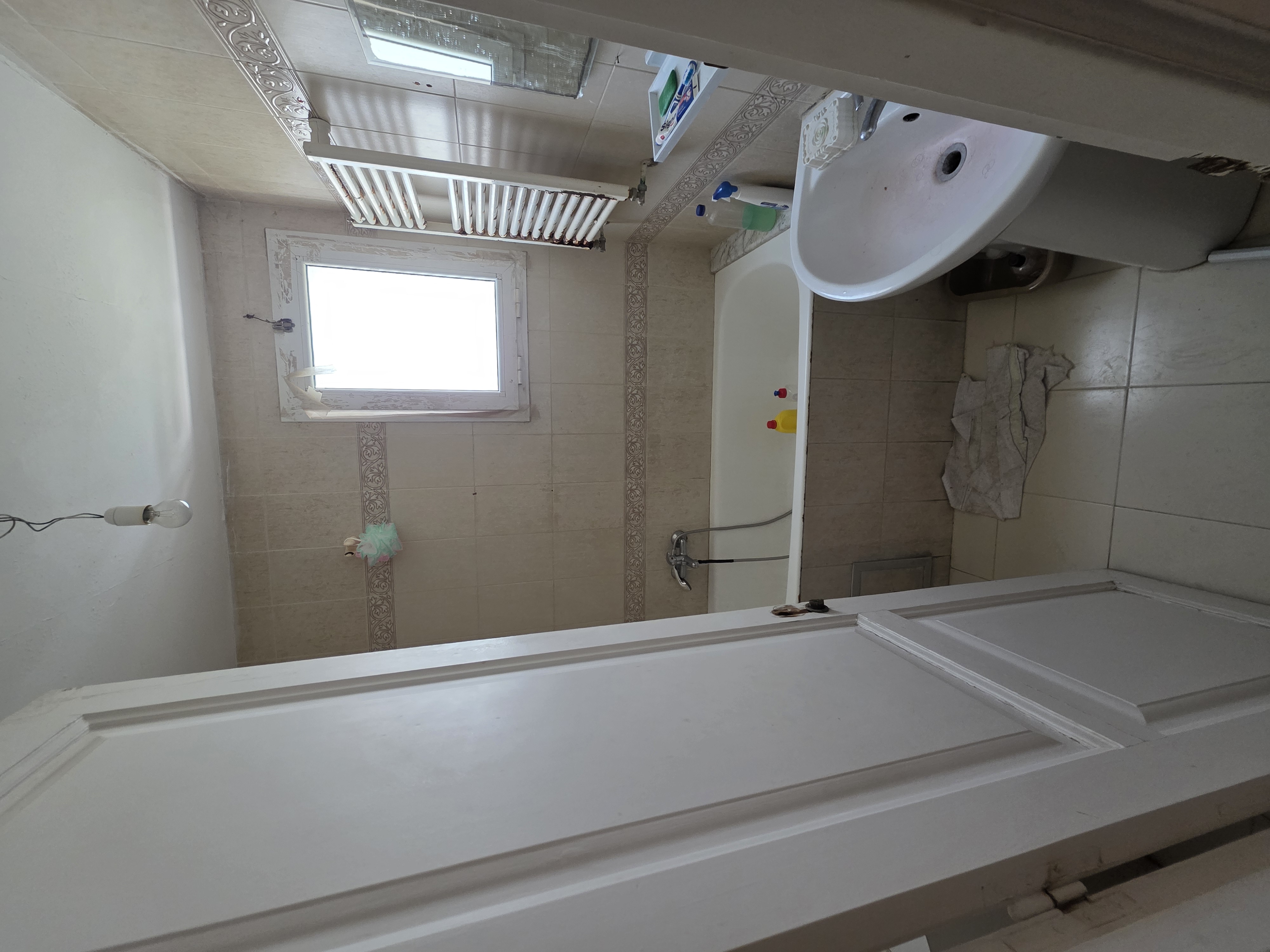 El Menzah&nbsp;El Manar 1&nbsp;Location&nbsp;Appart. 3 pi�ces&nbsp;S2 meubl� manar1 c�t� monoprix