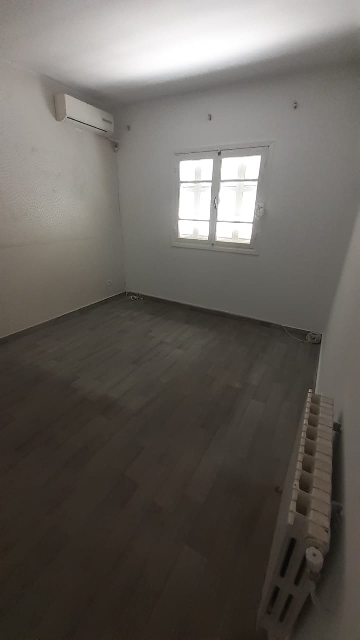 El Menzah&nbsp;El Manar 1&nbsp;Location&nbsp;Appart. 3 pi�ces&nbsp;Appartement s3 1er �tage manar1 c�t� monoprix