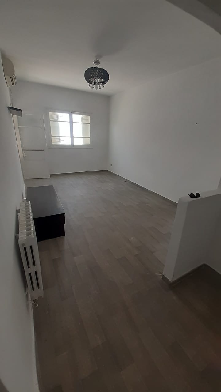 El Menzah&nbsp;El Manar 1&nbsp;Location&nbsp;Appart. 3 pi�ces&nbsp;Appartement s3 1er �tage manar1 c�t� monoprix