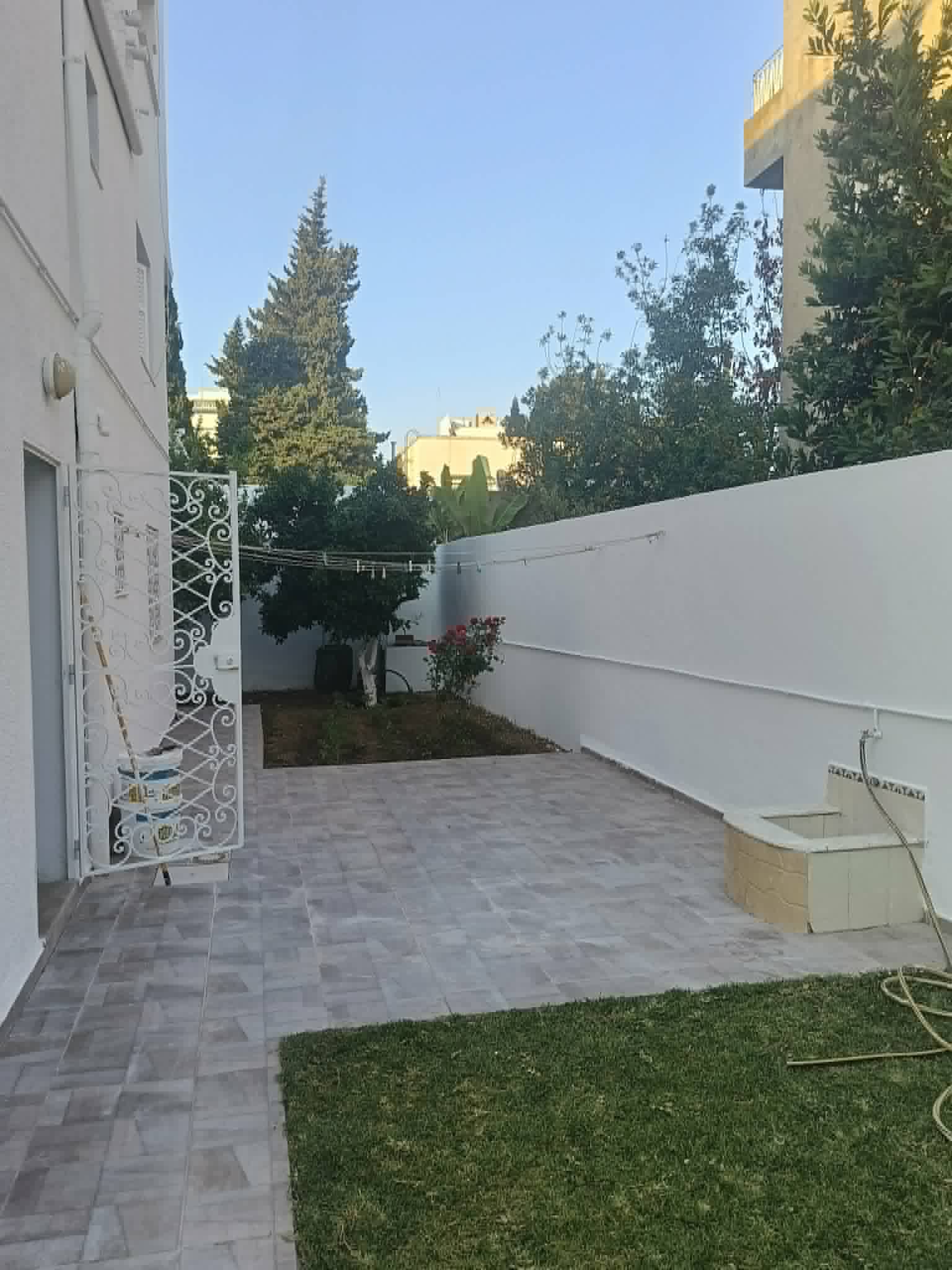 El Menzah&nbsp;Cite Caravelles&nbsp;Location&nbsp;Maisons&nbsp;Uniquement pour un couple sans enfant
