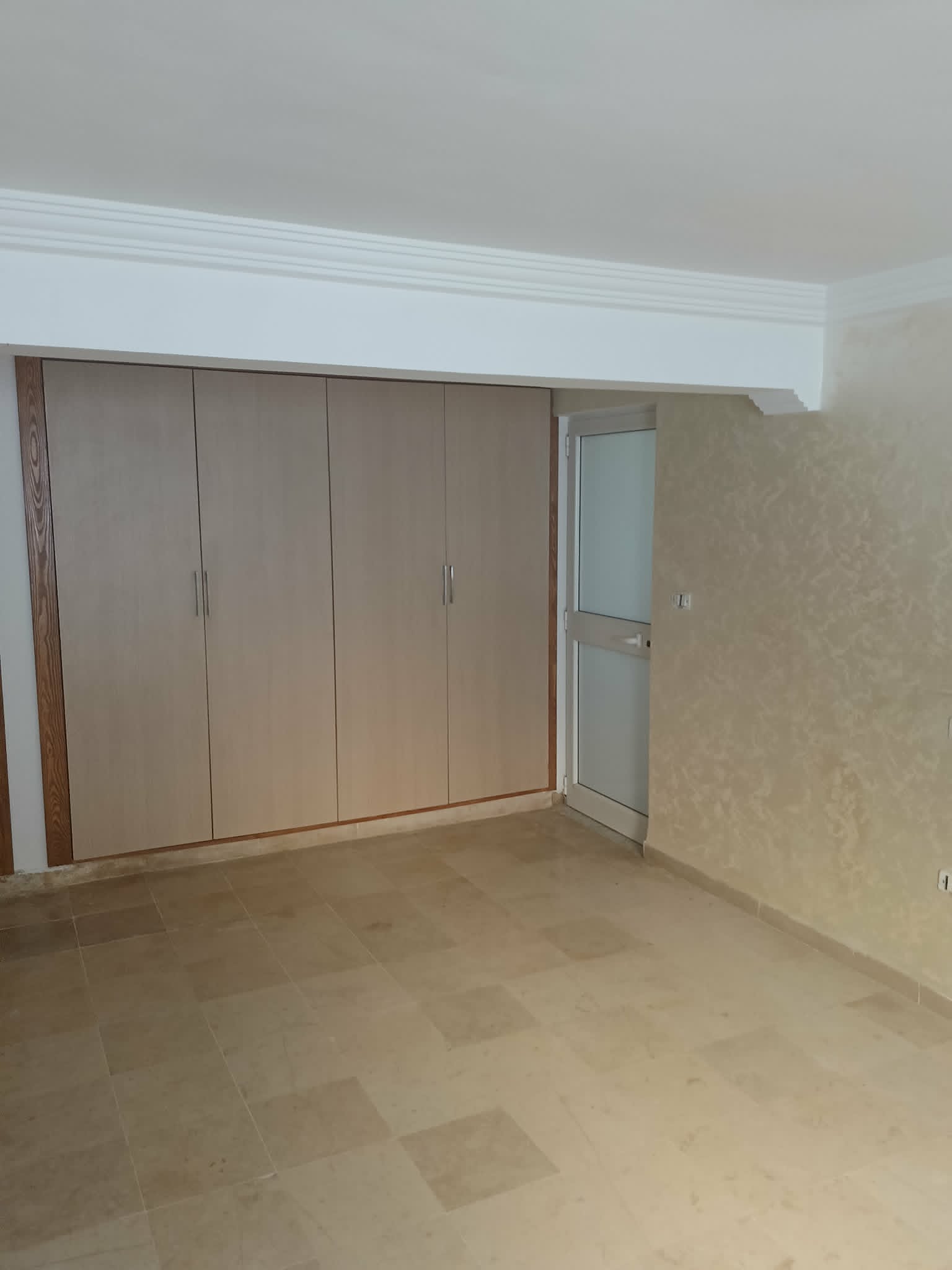 El Menzah&nbsp;Cite Caravelles&nbsp;Location&nbsp;Maisons&nbsp;Uniquement pour un couple sans enfant