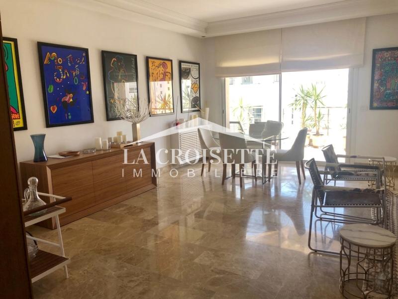 La Marsa&nbsp;Berge Du Lac&nbsp;Location&nbsp;Maisons&nbsp;Penthouse meubl� s4 avec piscine au lac2 zal0626