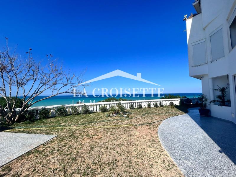 La Marsa&nbsp;Gammart&nbsp;Location&nbsp;Appart. 4 pi�ces&nbsp;Appartement s3 vue sur mer � gammarth mal2272