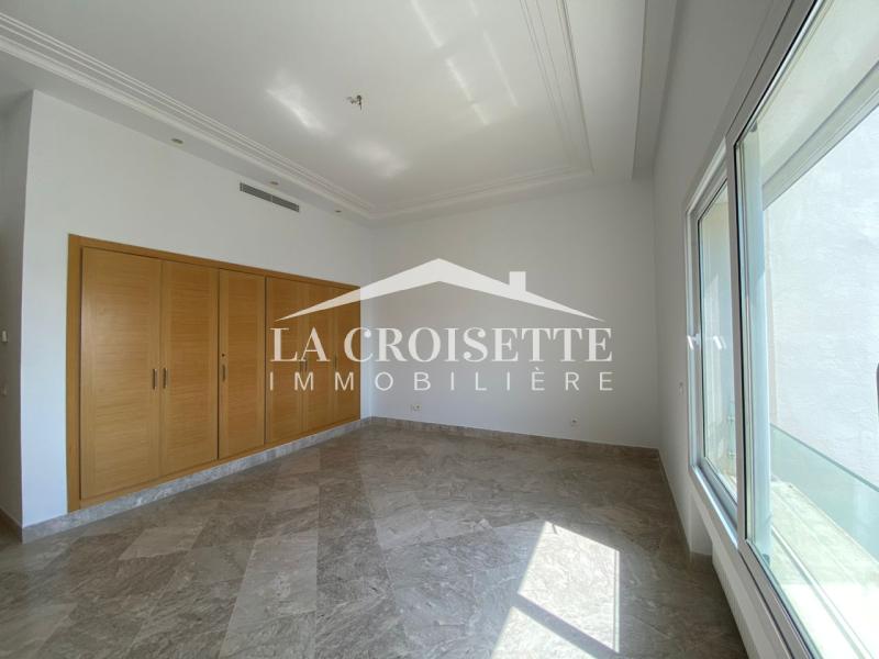 La Marsa&nbsp;Gammart&nbsp;Location&nbsp;Maisons&nbsp;Penthouse s4 avec vue sur mer � gammarth mpl0599