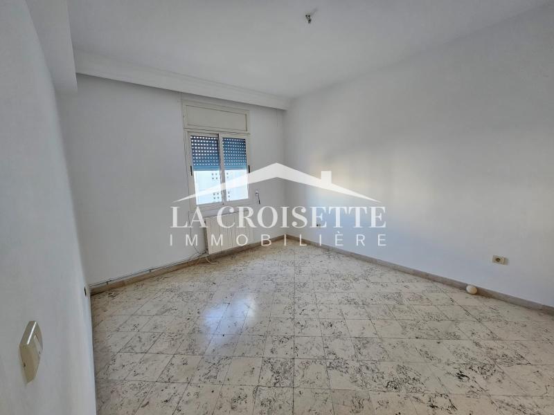 La Marsa&nbsp;Berge Du Lac&nbsp;Location&nbsp;Appart. 5 pi�ces+&nbsp;Appartement s4 aux berges du lac1 mal1774