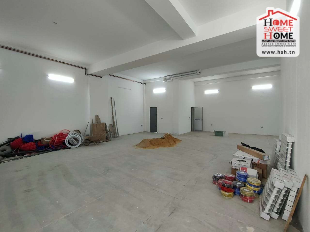 Rades&nbsp;Rades Meliane&nbsp;Bureaux & Commerces&nbsp;Atelier,Garage&nbsp;D�p�t brenda  � rades m�liane