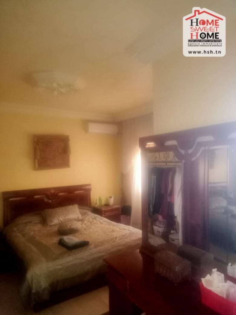 Ben Arous&nbsp;Ben Arous&nbsp;Vente&nbsp;Appart. 4 pi�ces&nbsp;Etage de villa amigos � ben arous