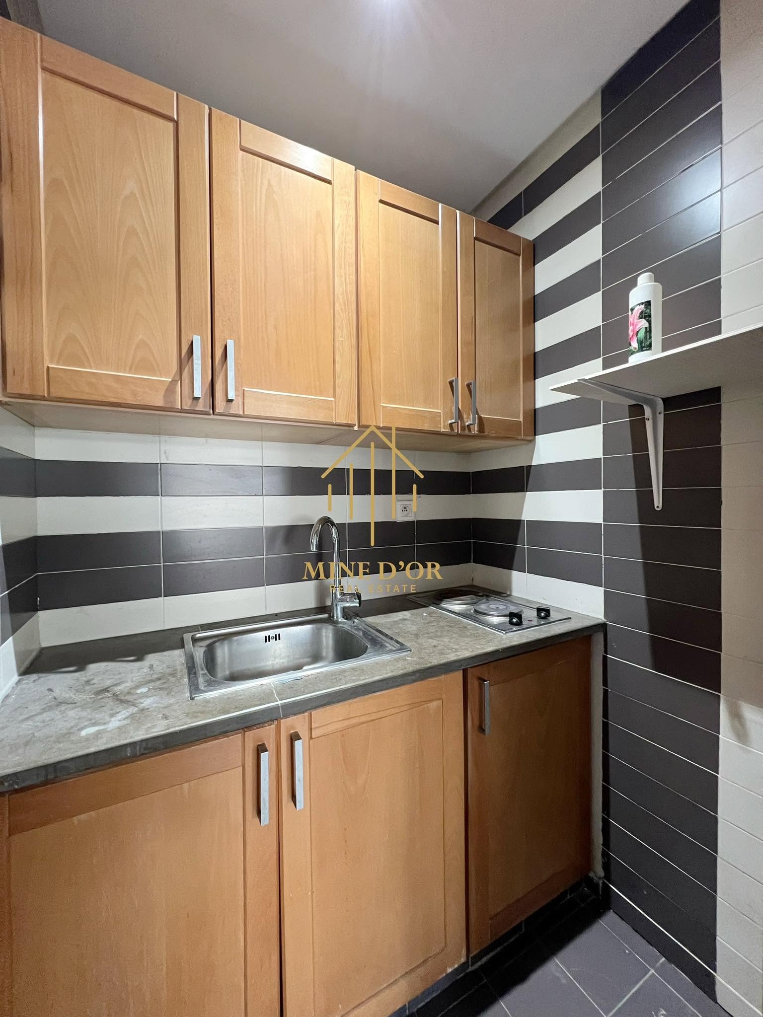 Cite El Khadra&nbsp;Zone urbaine nord&nbsp;Bureaux & Commerces&nbsp;Bureau&nbsp;Bureau h2 au centre urbain nord