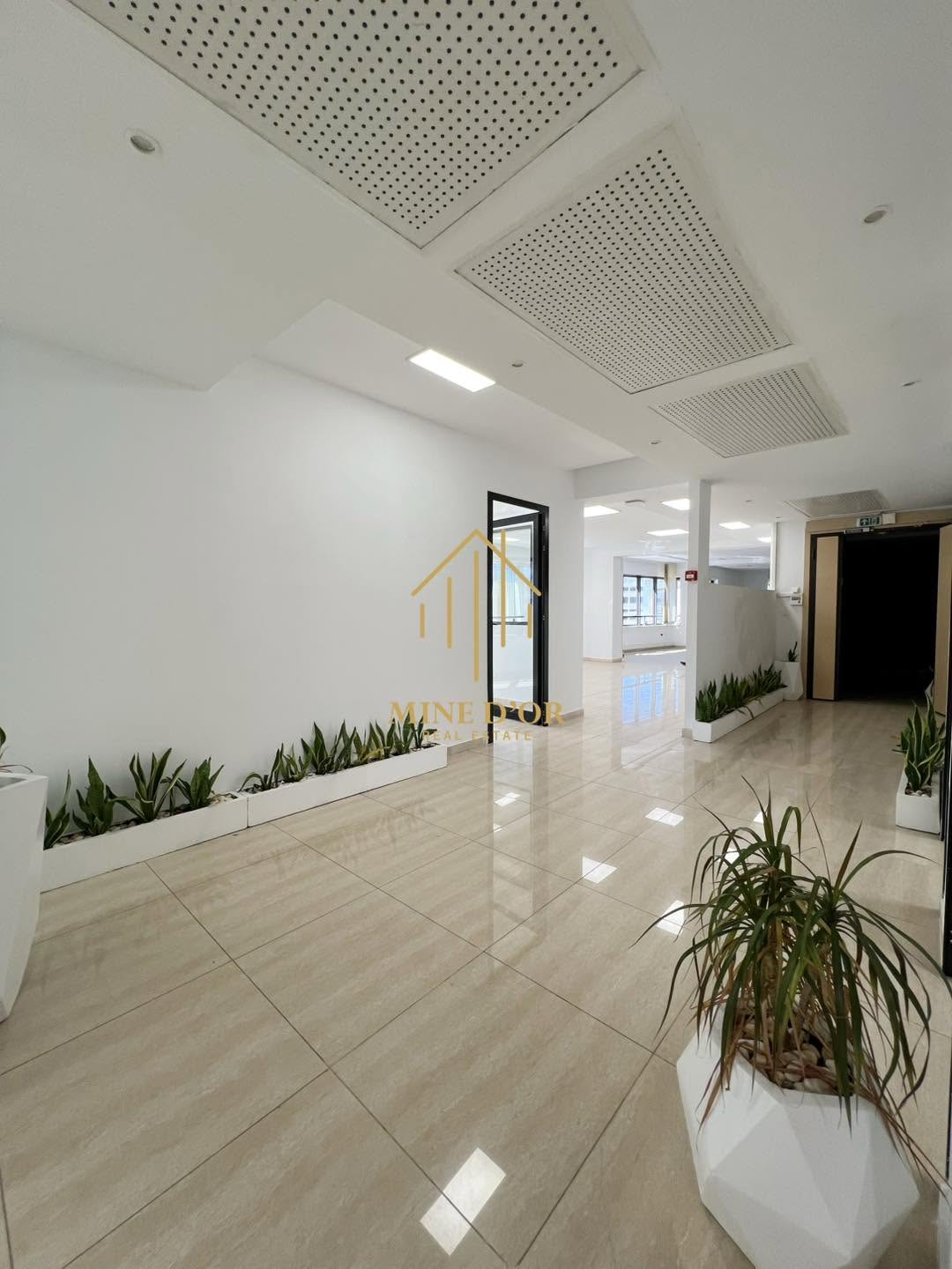 Cite El Khadra&nbsp;Zone urbaine nord&nbsp;Bureaux & Commerces&nbsp;Bureau&nbsp;Plateau haut standing 430m au centre urbain nord