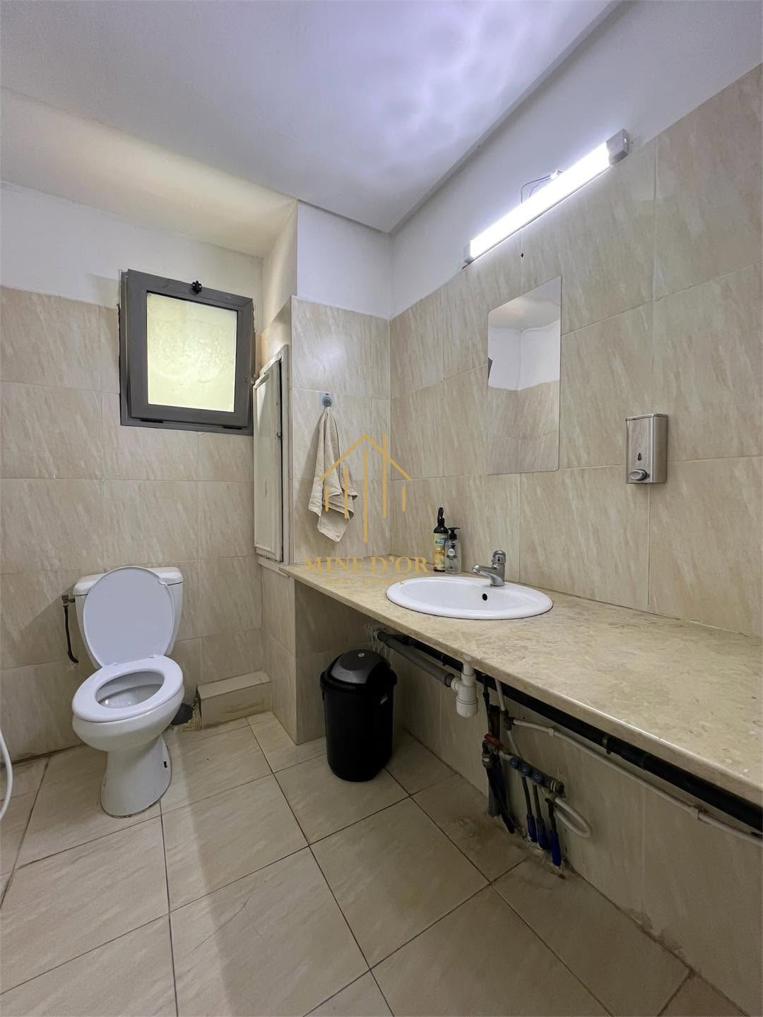 Bab Bhar&nbsp;Montplaisir&nbsp;Bureaux & Commerces&nbsp;Bureau&nbsp;Plateau bureautique 335m sur art�re principale