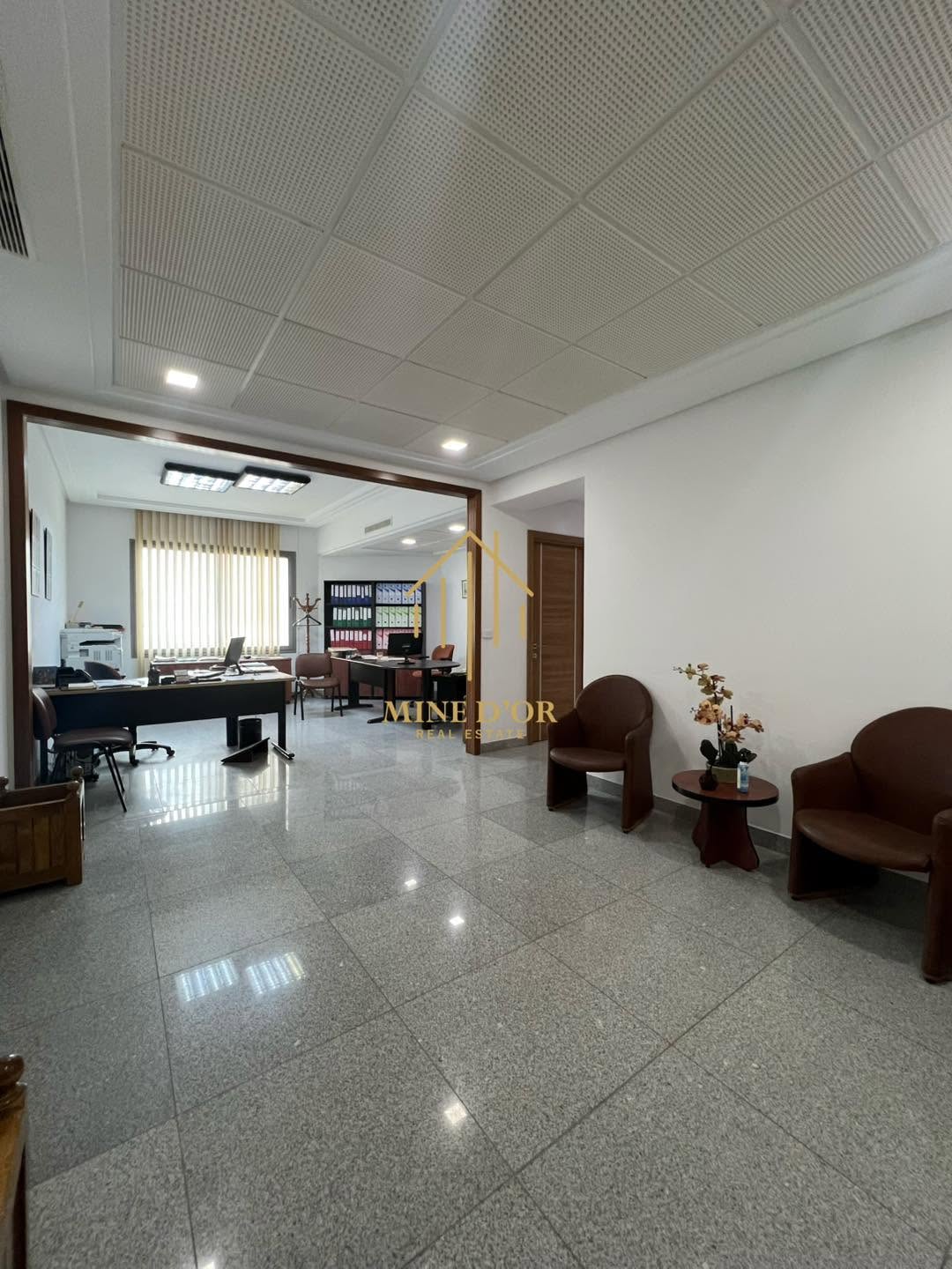 Cite El Khadra&nbsp;Zone urbaine nord&nbsp;Vente&nbsp;Surfaces&nbsp;Av bureau haut standing 193m au centre urbain nord