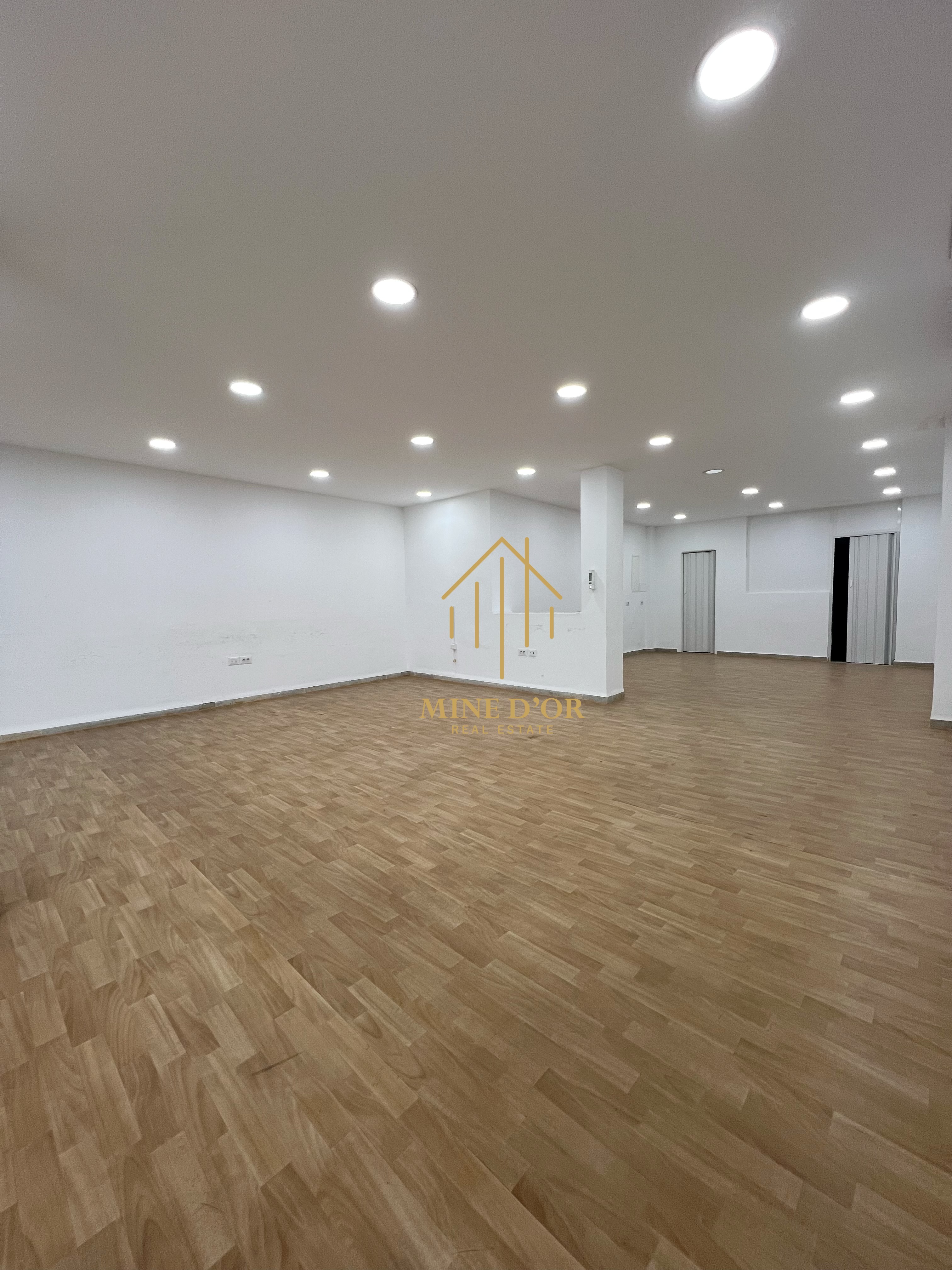 Bab Bhar&nbsp;Montplaisir&nbsp;Bureaux & Commerces&nbsp;Bureau&nbsp;Espace bureautique au rdc a montplaisir