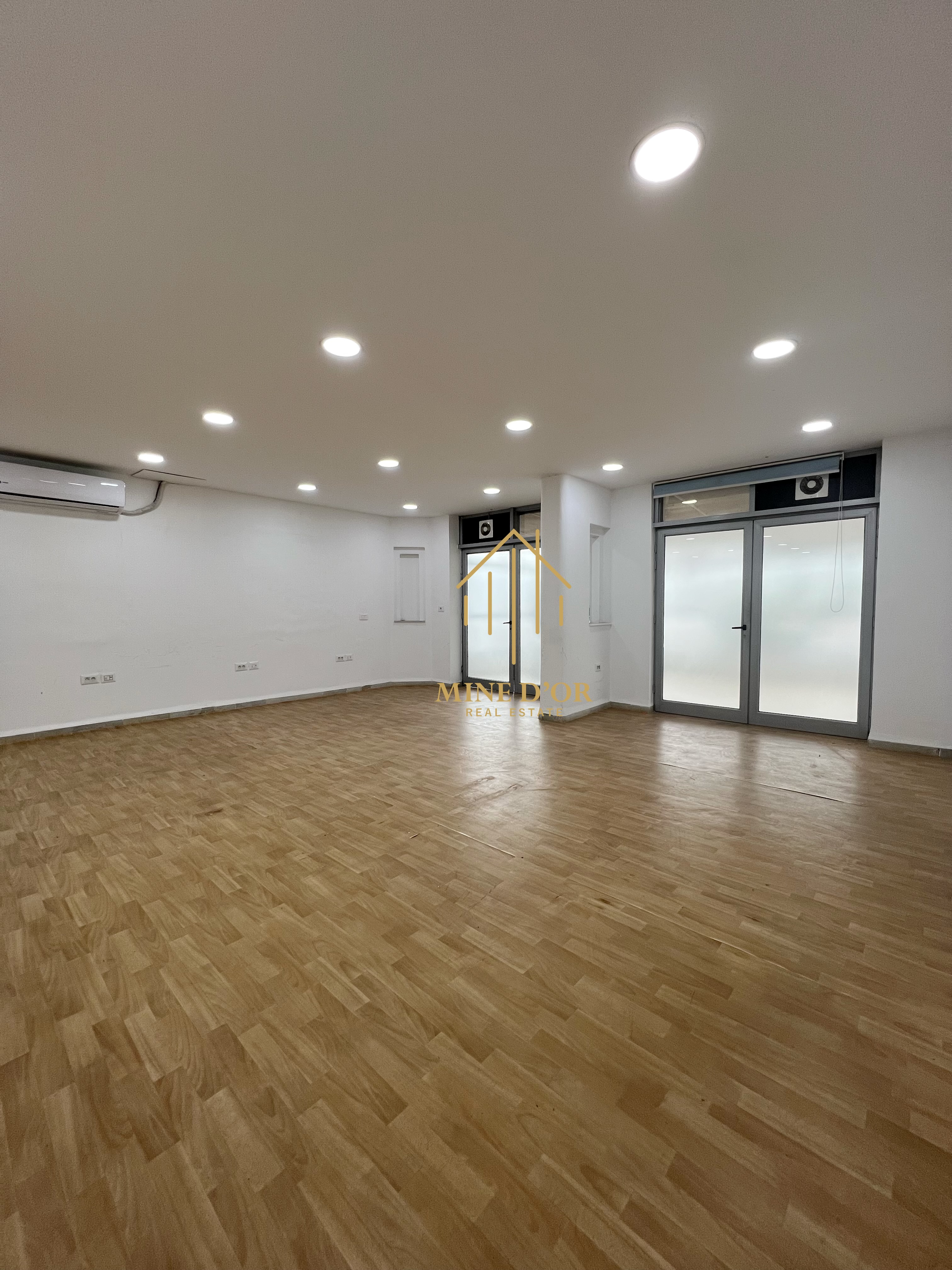 Bab Bhar&nbsp;Montplaisir&nbsp;Bureaux & Commerces&nbsp;Bureau&nbsp;Espace bureautique au rdc a montplaisir