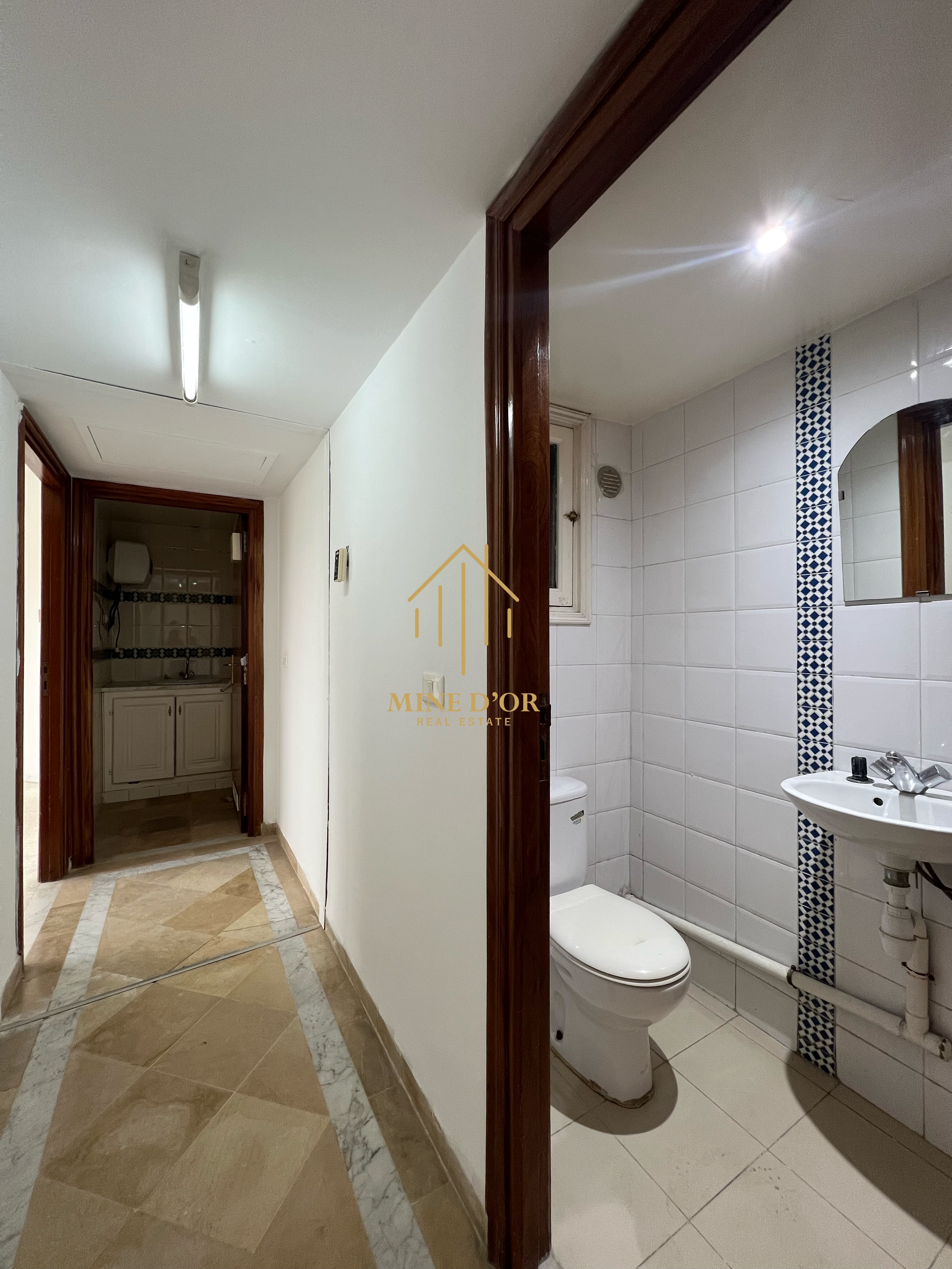 Bab Bhar&nbsp;Montplaisir&nbsp;Bureaux & Commerces&nbsp;Bureau&nbsp;Bureau en 4 espaces � montplaisir
