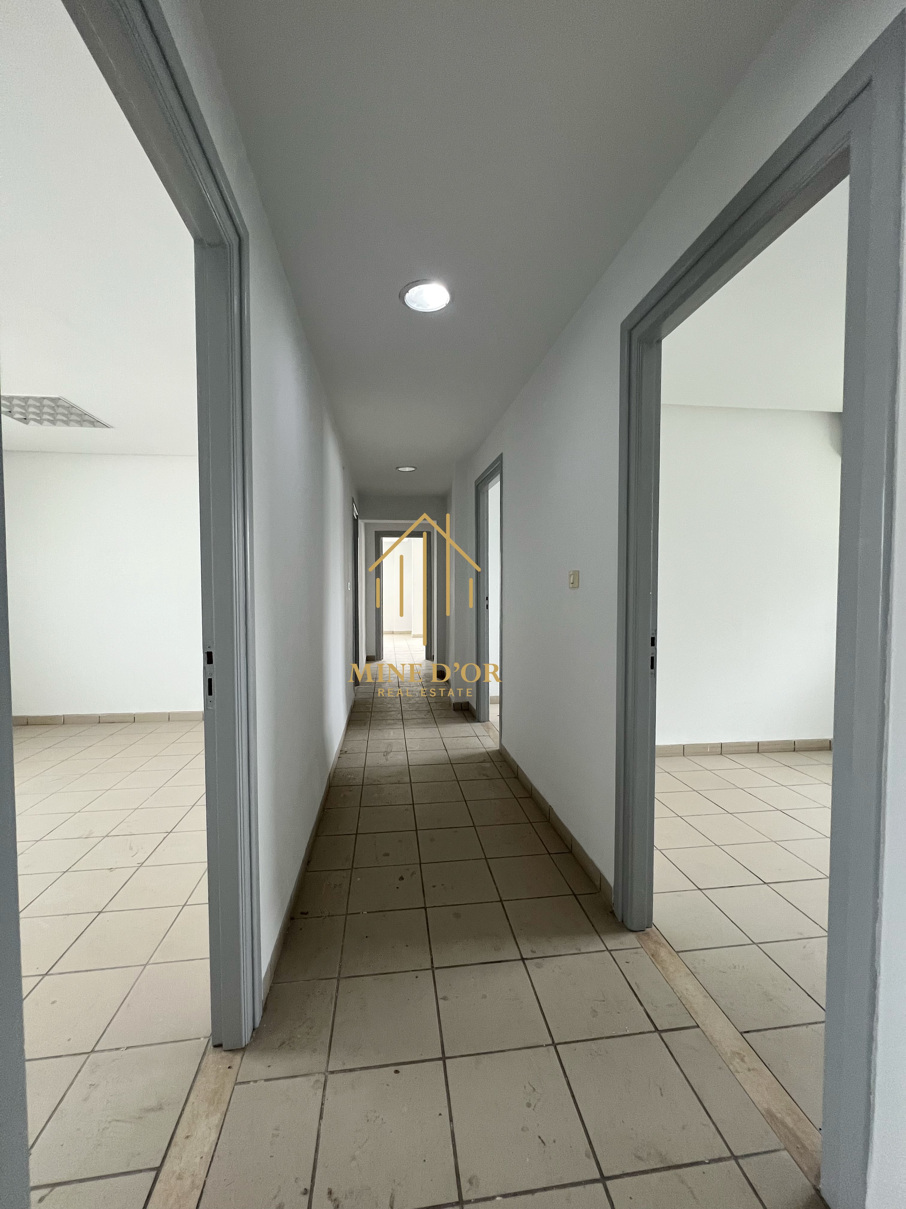 Bab Bhar&nbsp;Montplaisir&nbsp;Bureaux & Commerces&nbsp;Bureau&nbsp;Al immeuble r3 � montplaisir
