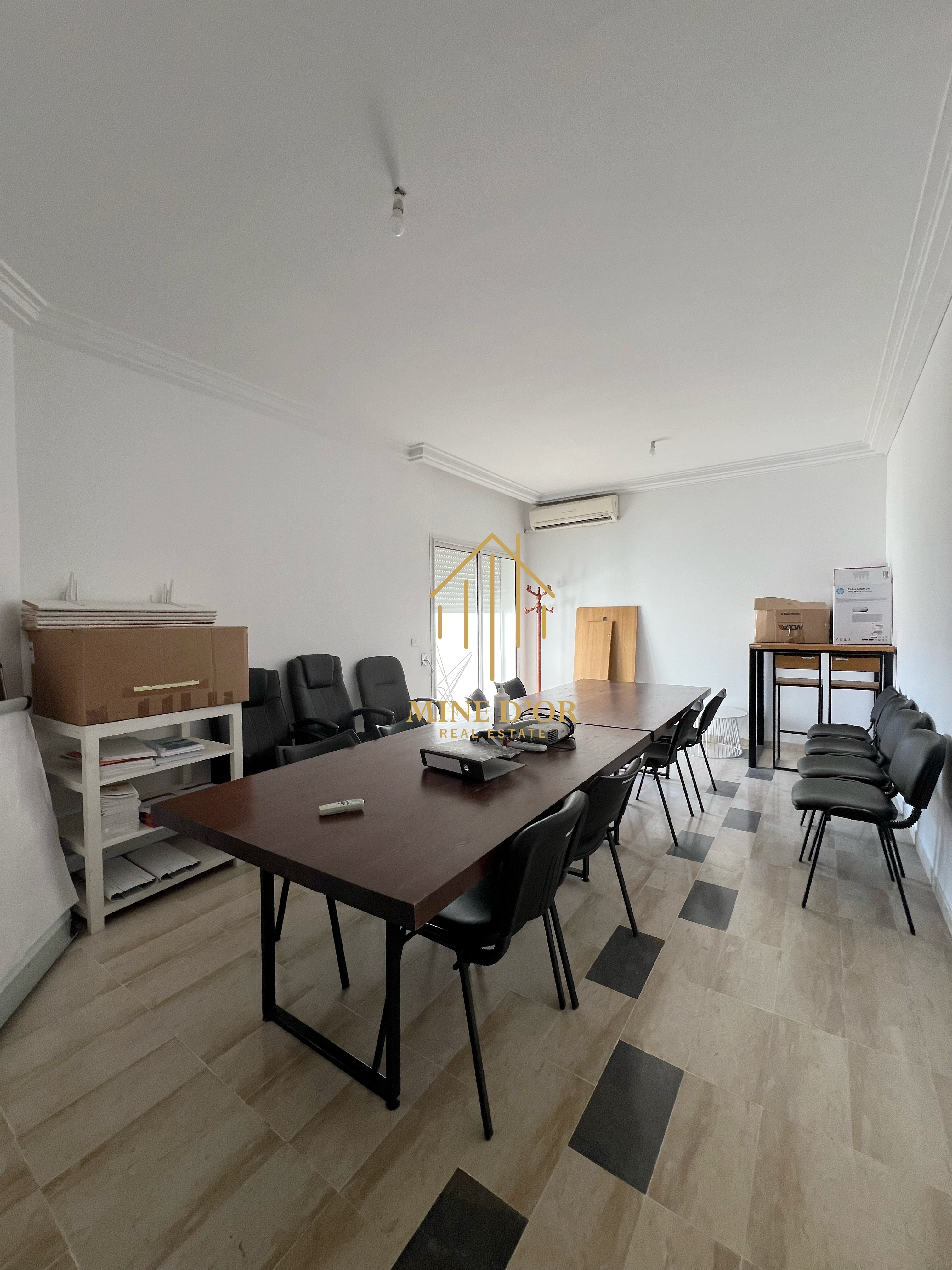 Cite El Khadra&nbsp;Zone urbaine nord&nbsp;Bureaux & Commerces&nbsp;Bureau&nbsp;Bureau s2 au coeur de centre urbain nord