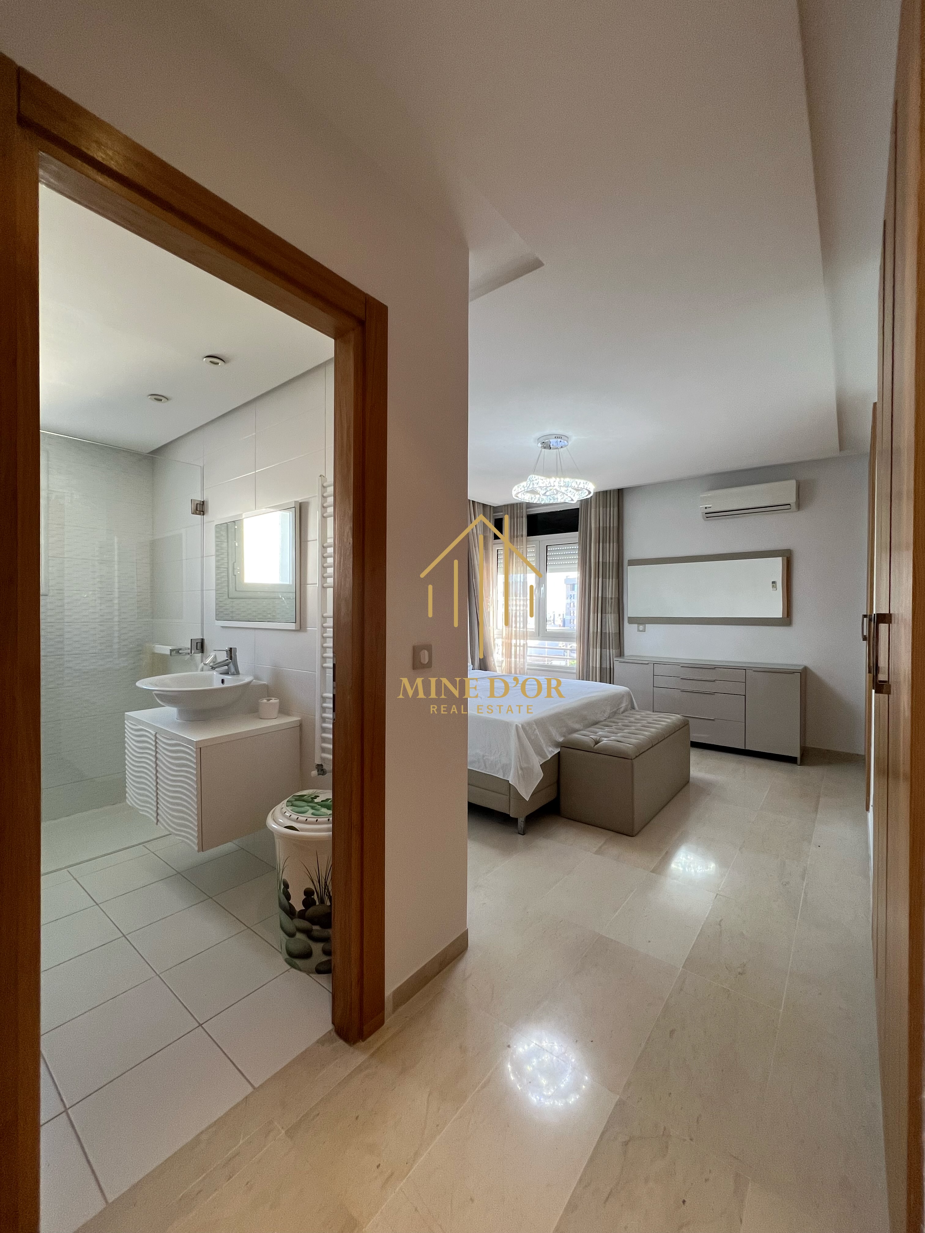 Cite El Khadra&nbsp;Zone urbaine nord&nbsp;Location&nbsp;Appart. 4 pi�ces&nbsp;Appartement s4 haut standing et richement meubl�