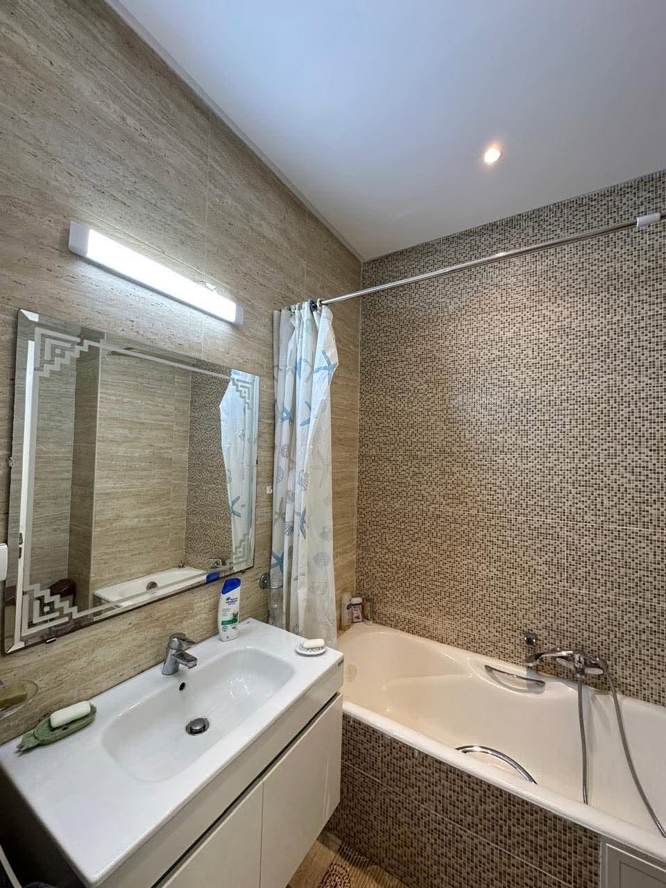 La Soukra&nbsp;La Soukra&nbsp;Location&nbsp;Appart. 1 pi�ce&nbsp;Spacieux s1 richement meubl� � la soukra
