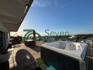 La Marsa&nbsp;Jardins de Carthage&nbsp;Location&nbsp;Appart. 1 pi�ce&nbsp;Penthouse s3 vue sur mer  gammarth ref510a