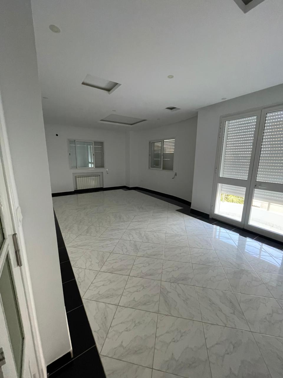 Bou Mhel El Bassatine&nbsp;Bou Mhel&nbsp;Location&nbsp;Appart. 3 pi�ces&nbsp;Etage de villa s2 � boumhal