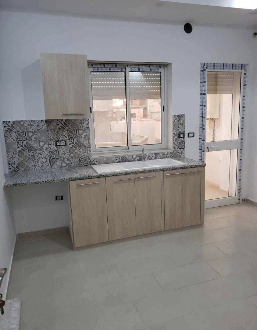 El Mourouj&nbsp;El Mourouj&nbsp;Location&nbsp;Appart. 2 pi�ces&nbsp;Etage de villa s2 mourouj 6