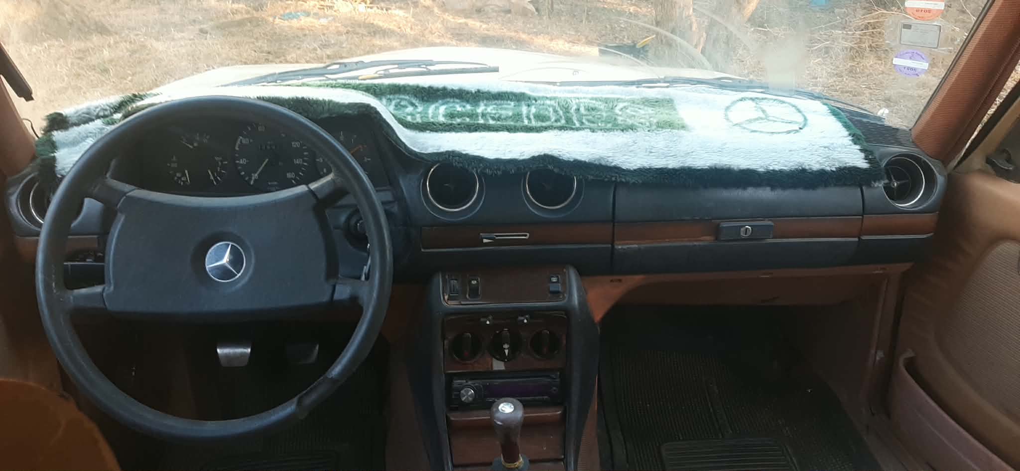 Bou Salem&nbsp;Bou Salem&nbsp;Mercedes&nbsp;240&nbsp;Mercedes 240d
