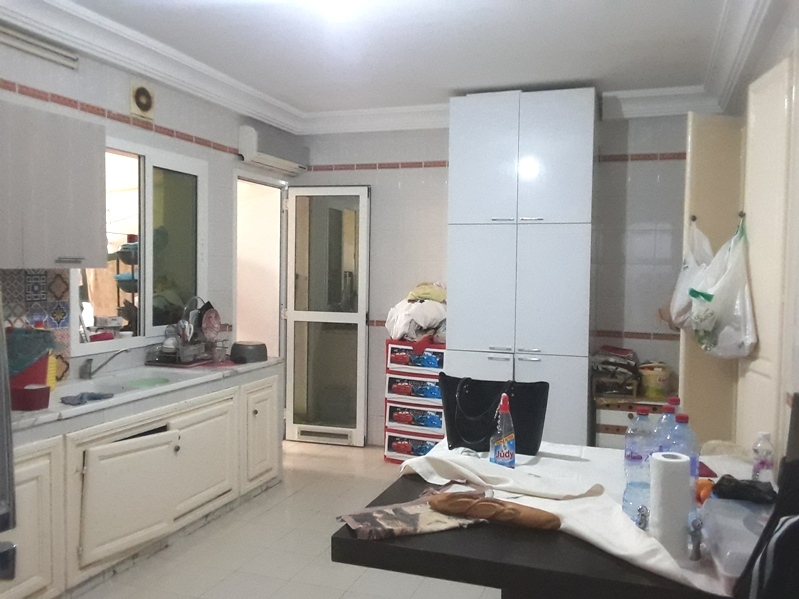 Ariana Ville&nbsp;El Menzah 7&nbsp;Vente&nbsp;Appart. 5 pi�ces+&nbsp;Appartement s4 salon 4 pi�ces au rdc