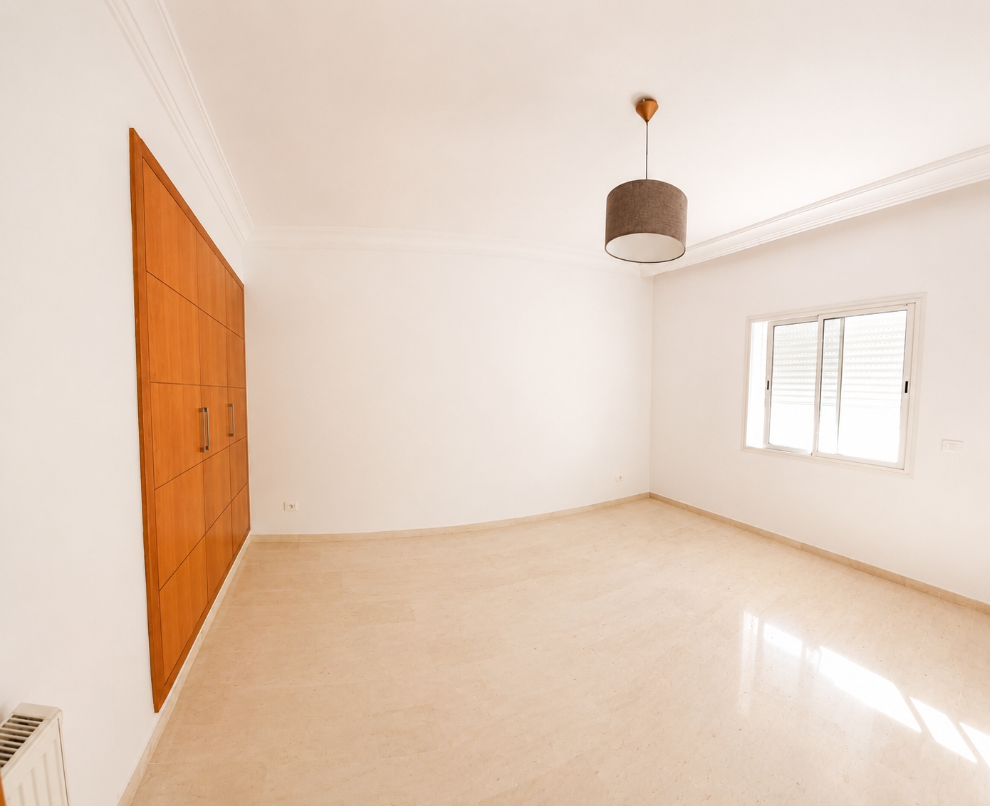 La Marsa&nbsp;El Aouina&nbsp;Location&nbsp;Appart. 4 pi�ces&nbsp;Etage de villa s3