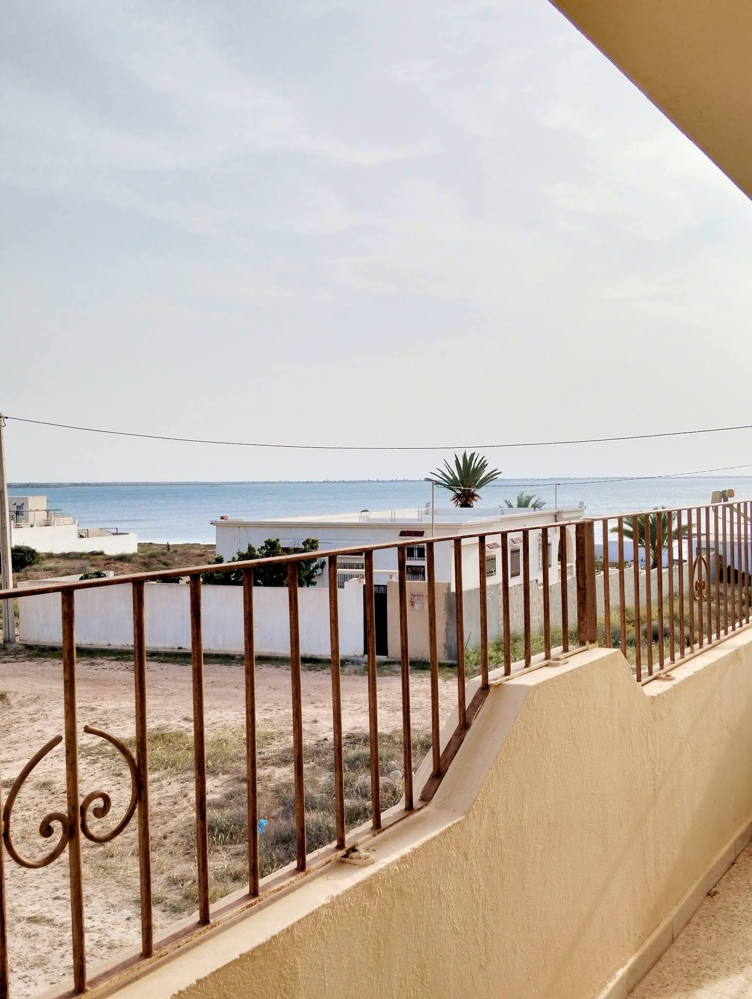 Kerkenah&nbsp;Chergui&nbsp;Vente&nbsp;Duplex&nbsp;Un duplex meubl� vue de mer � kerkennah