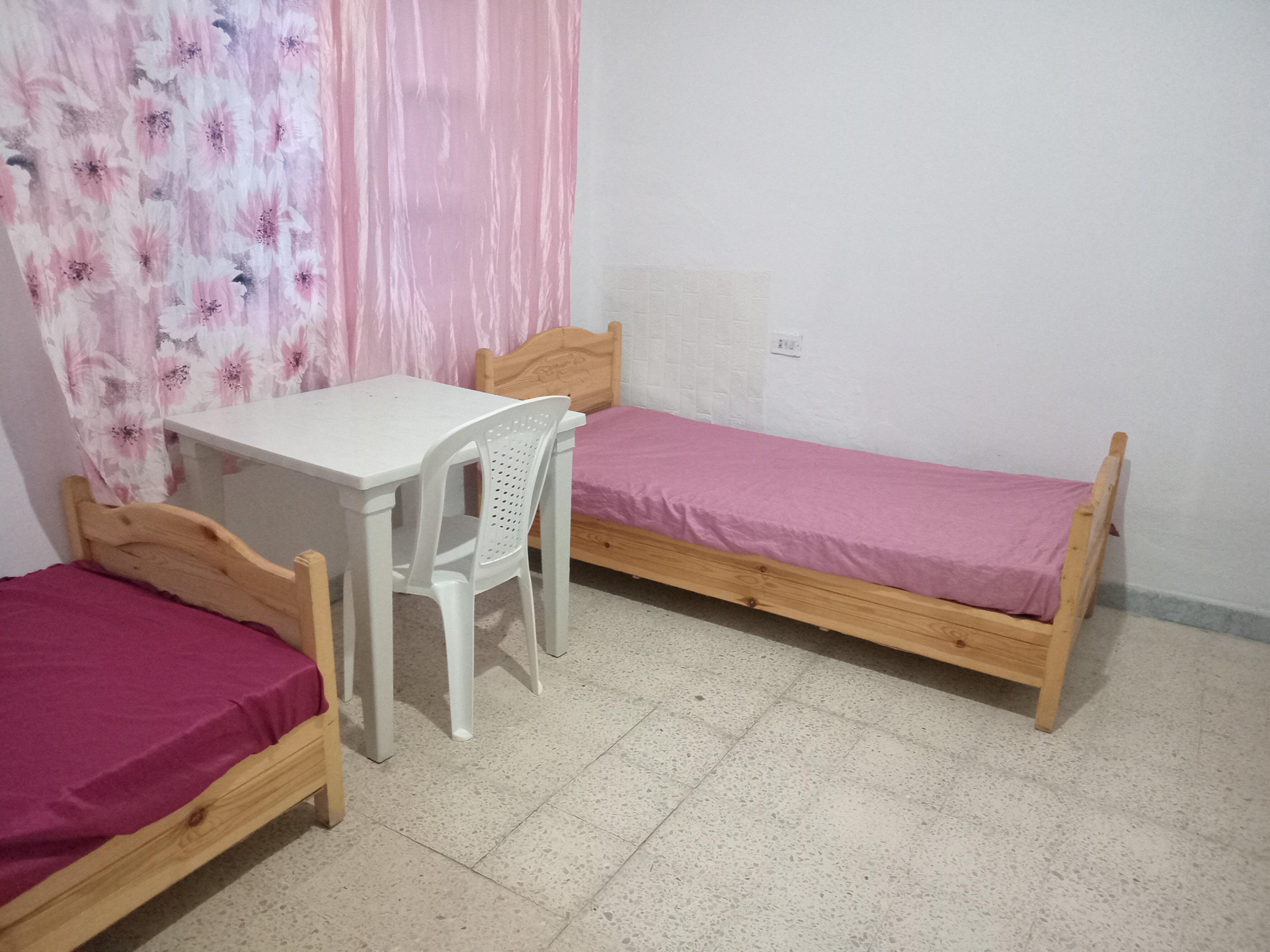 La Soukra&nbsp;Borj Louzir&nbsp;Location&nbsp;Appart. 2 pi�ces&nbsp;Pour les filles