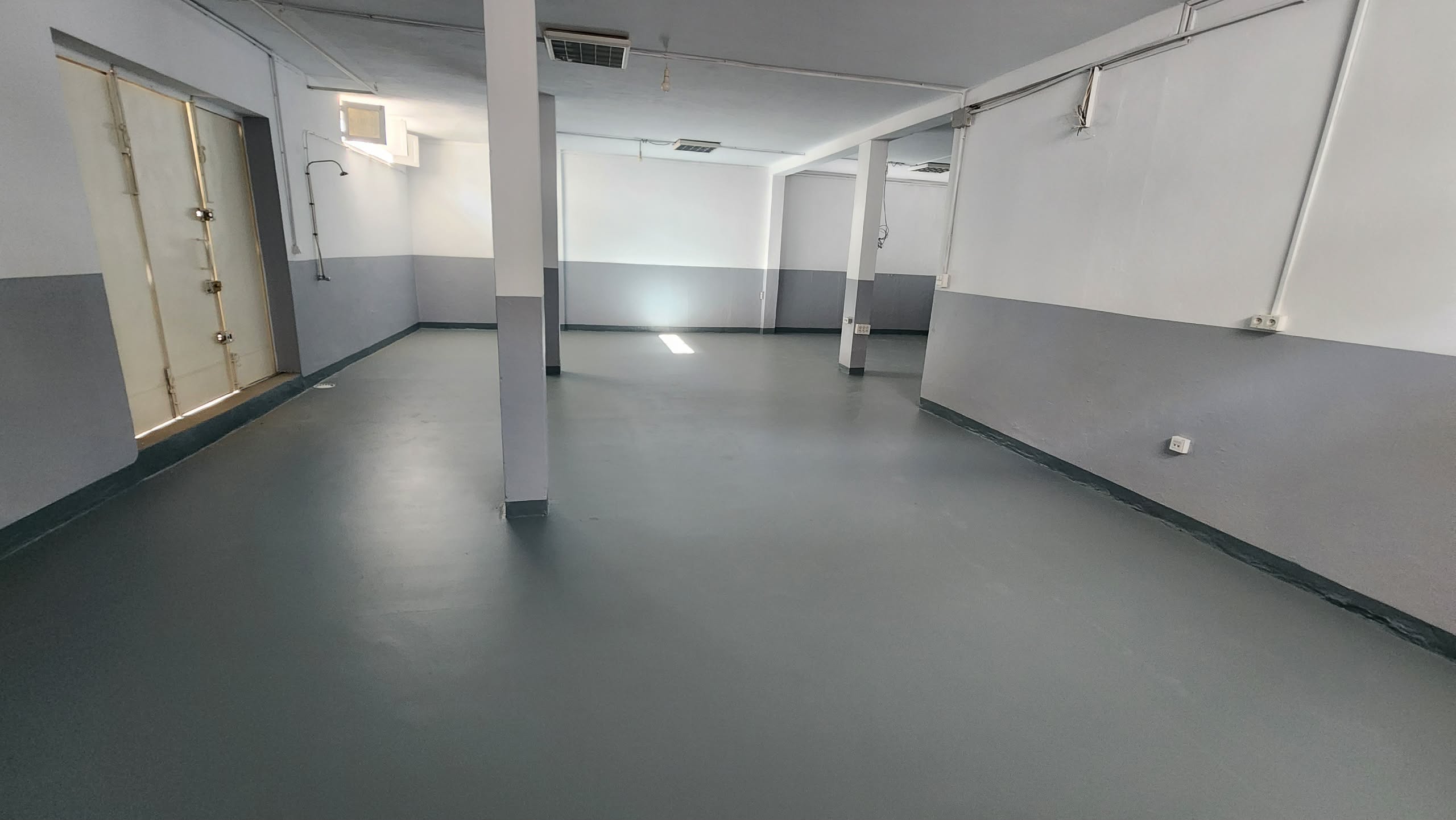 La Marsa&nbsp;El Aouina&nbsp;Location&nbsp;Surfaces&nbsp;D�p�t de 190m la soukra ras jdir
