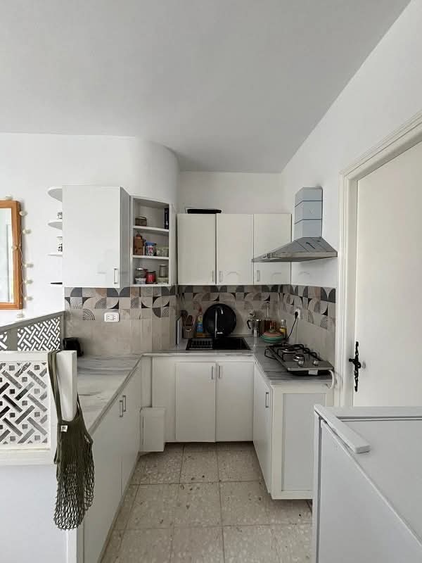 Ariana Ville&nbsp;El Menzah 5&nbsp;Location&nbsp;Maisons&nbsp;Studio meubl� aux uv4 wb4212