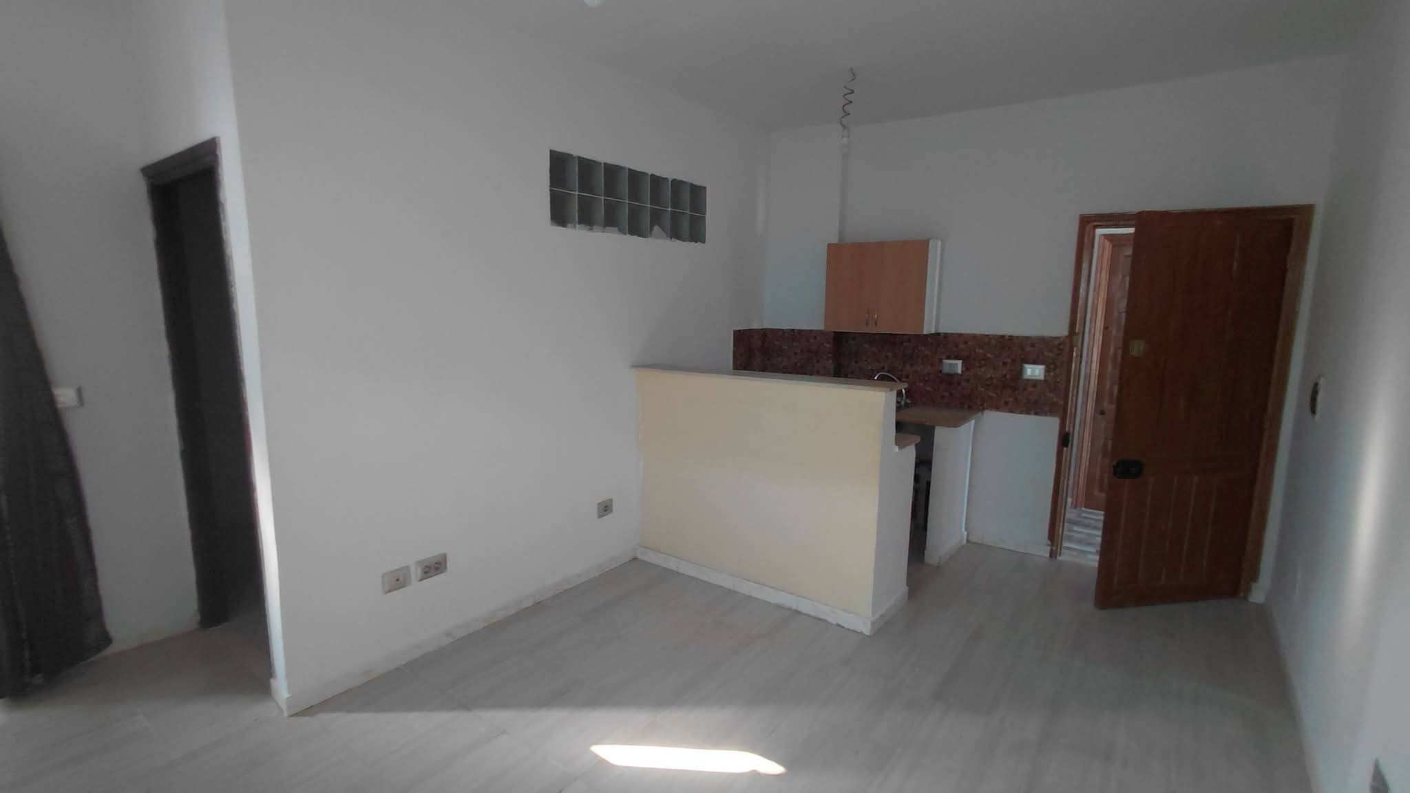 Ariana Ville&nbsp;El Menzah 8&nbsp;Location&nbsp;Maisons&nbsp;Studio s plus 1 � el manzah 8 wb979