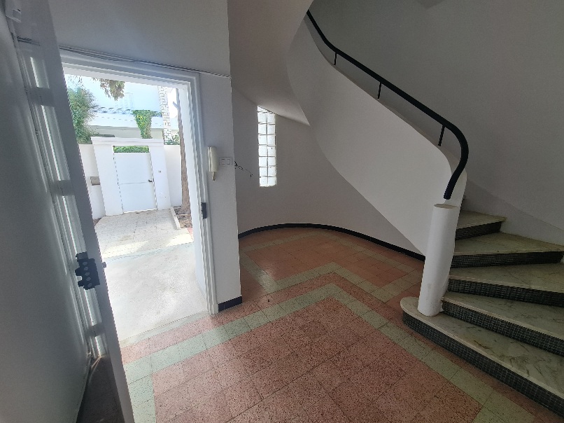 Ariana Ville&nbsp;Ariana&nbsp;Location&nbsp;Maisons&nbsp;Villa s plus 4 sur 2 niveaux a l'ariana wb3513