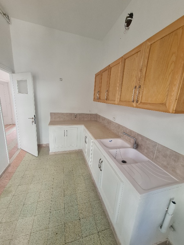 Ariana Ville&nbsp;Ariana&nbsp;Location&nbsp;Maisons&nbsp;Villa s plus 4 sur 2 niveaux a l'ariana wb3513