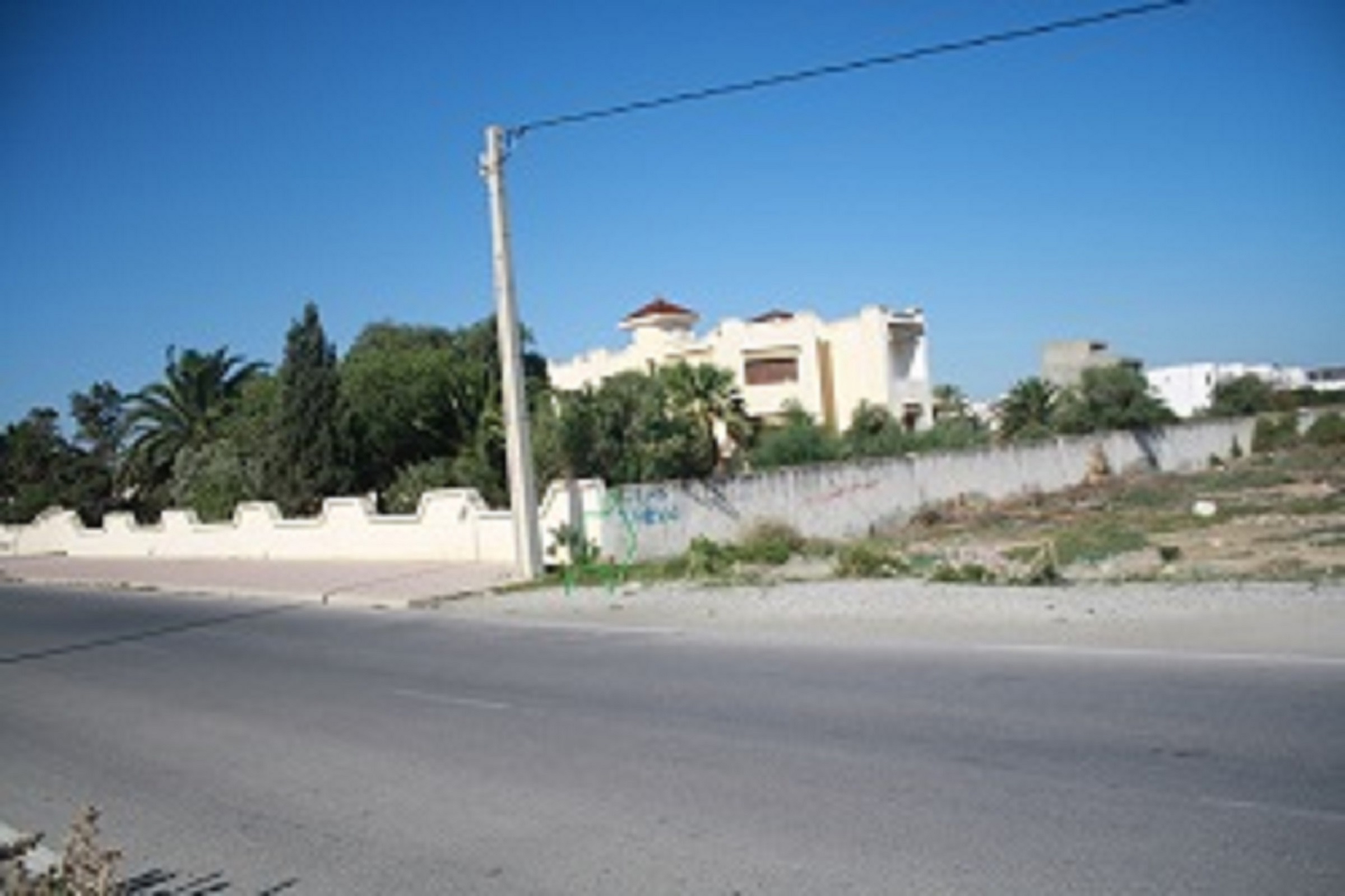 Soliman&nbsp;Cite Hotel Des Andalous&nbsp;Terrain&nbsp;Terrain nu&nbsp;Gps  tarrain 3112m multiples vocations diverse
