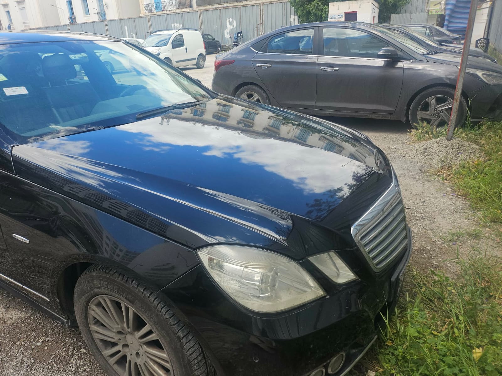 El Menzah&nbsp;Mutuelle Ville&nbsp;Mercedes&nbsp;200&nbsp;Occasion a saisir