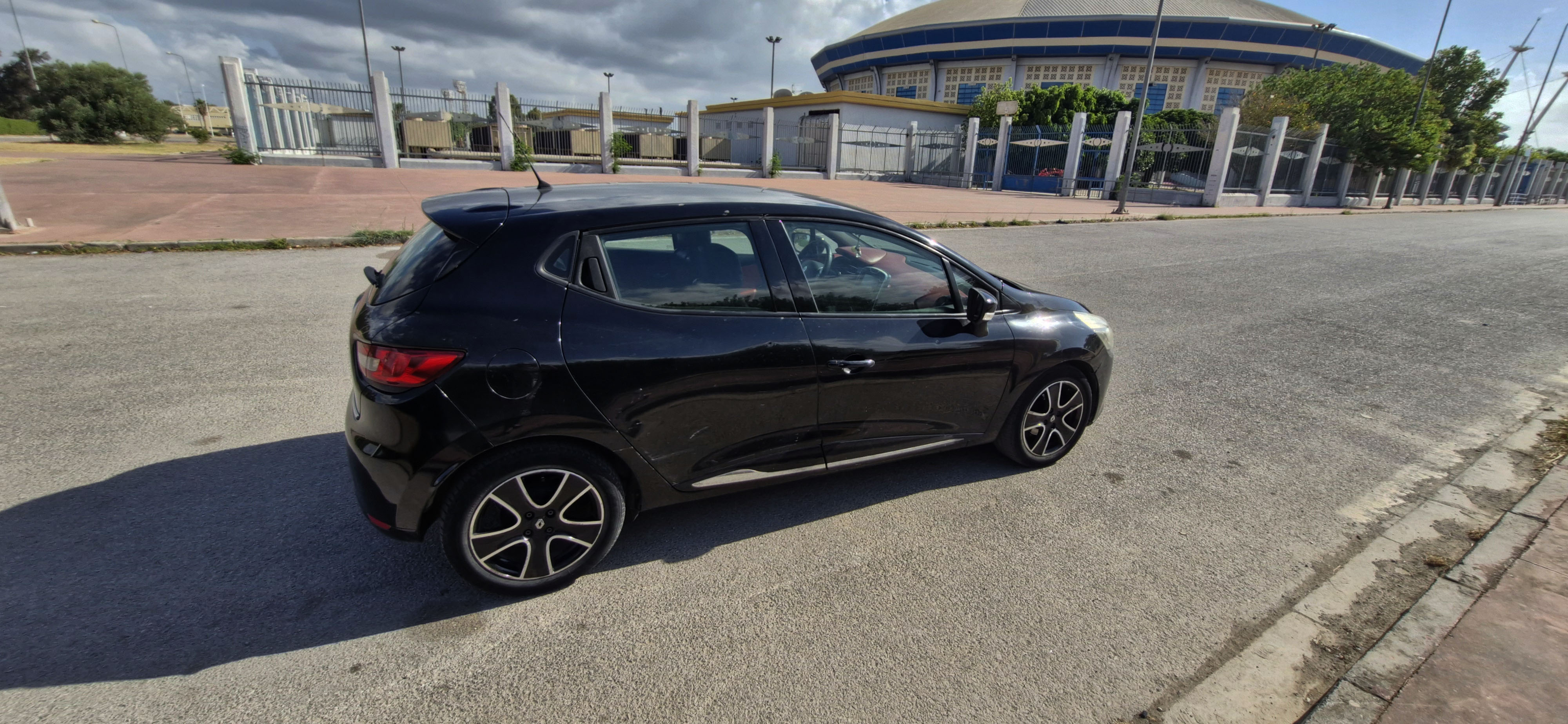 Nouvelle Medina&nbsp;El Yasminette&nbsp;Renault&nbsp;Clio&nbsp;Clio 4 dynamique zen 4 cylindres