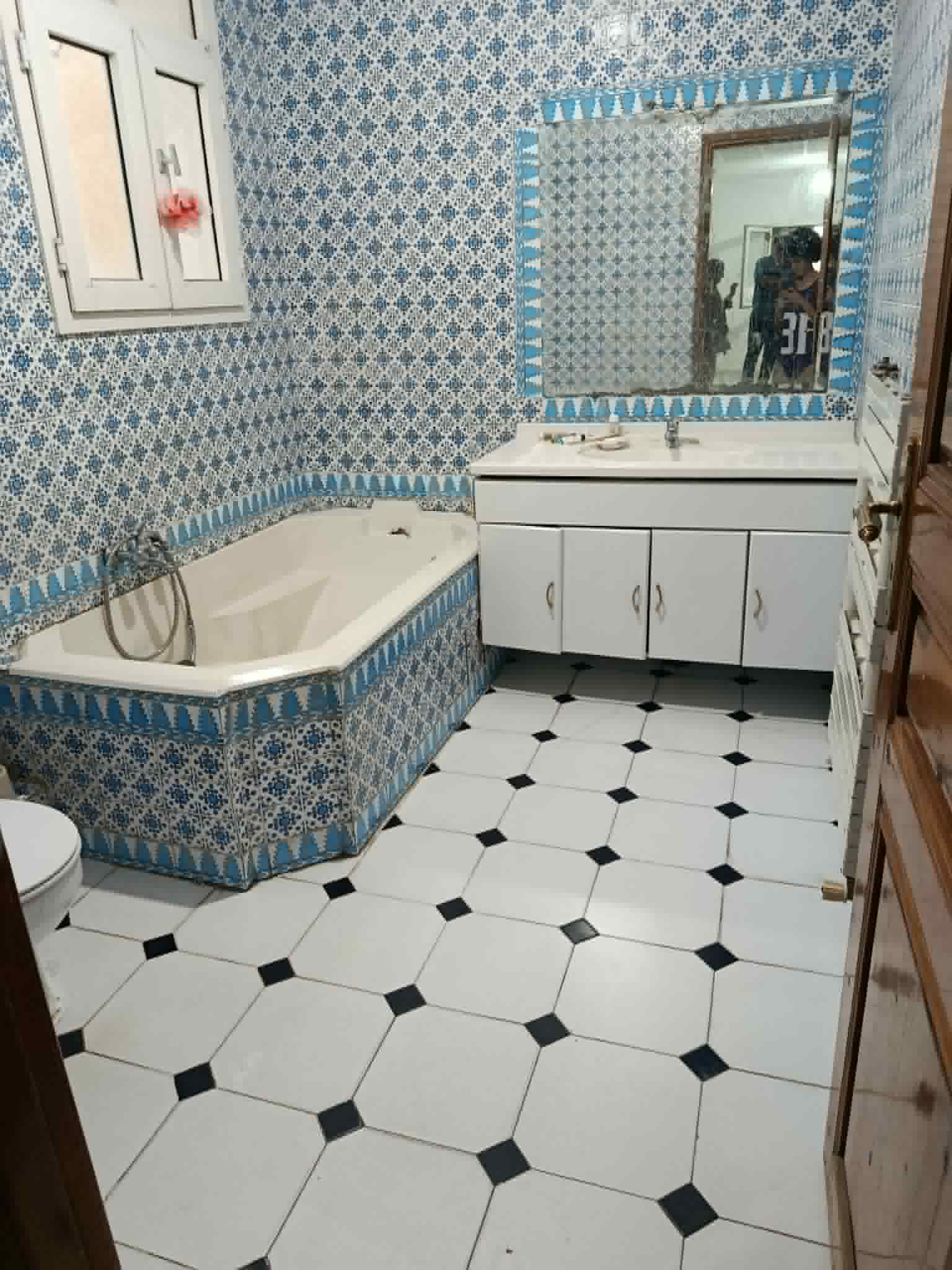 Cite El Khadra&nbsp;Cite Jardins&nbsp;Location&nbsp;Appart. 2 pi�ces&nbsp;Etage de villa