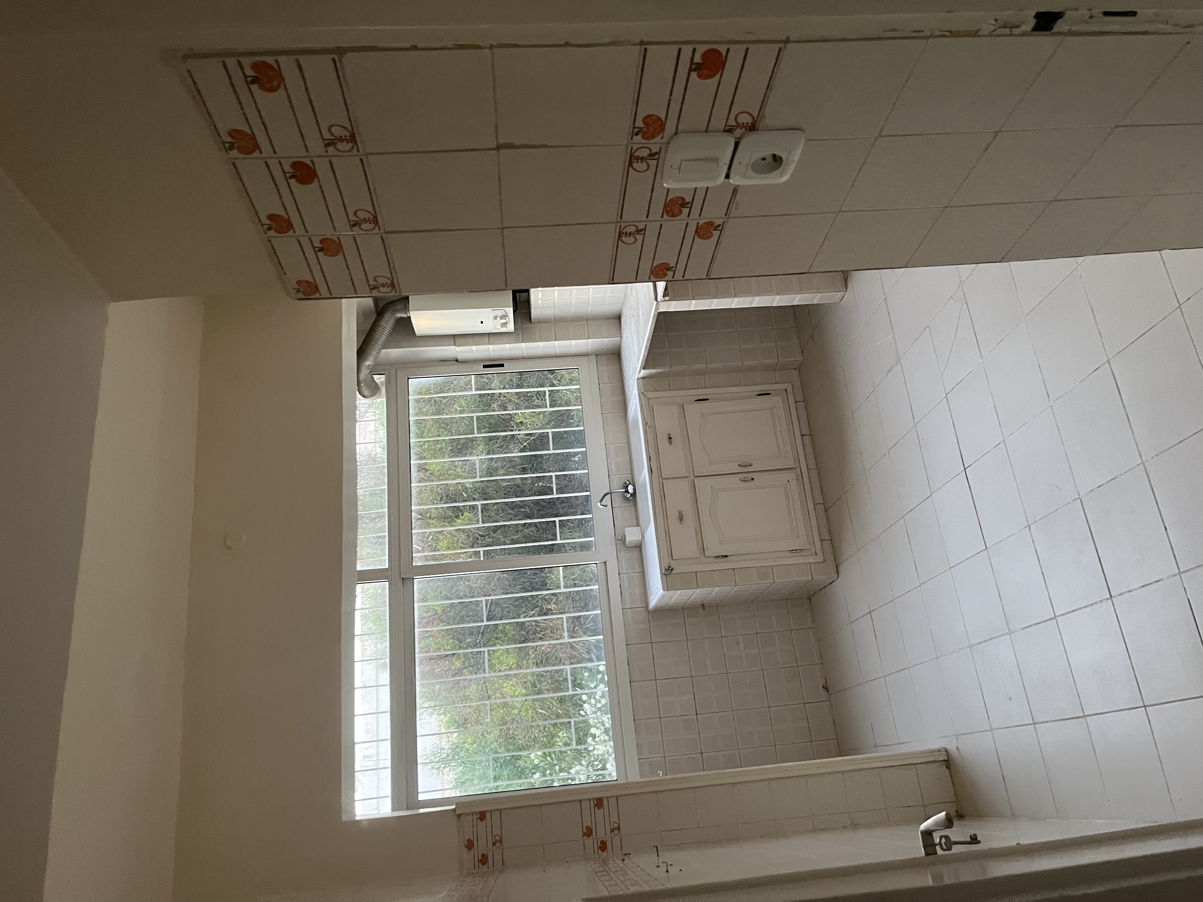 El Menzah&nbsp;El Menzah 1&nbsp;Location&nbsp;Appart. 3 pi�ces&nbsp;Bel appartement � el menzah 5