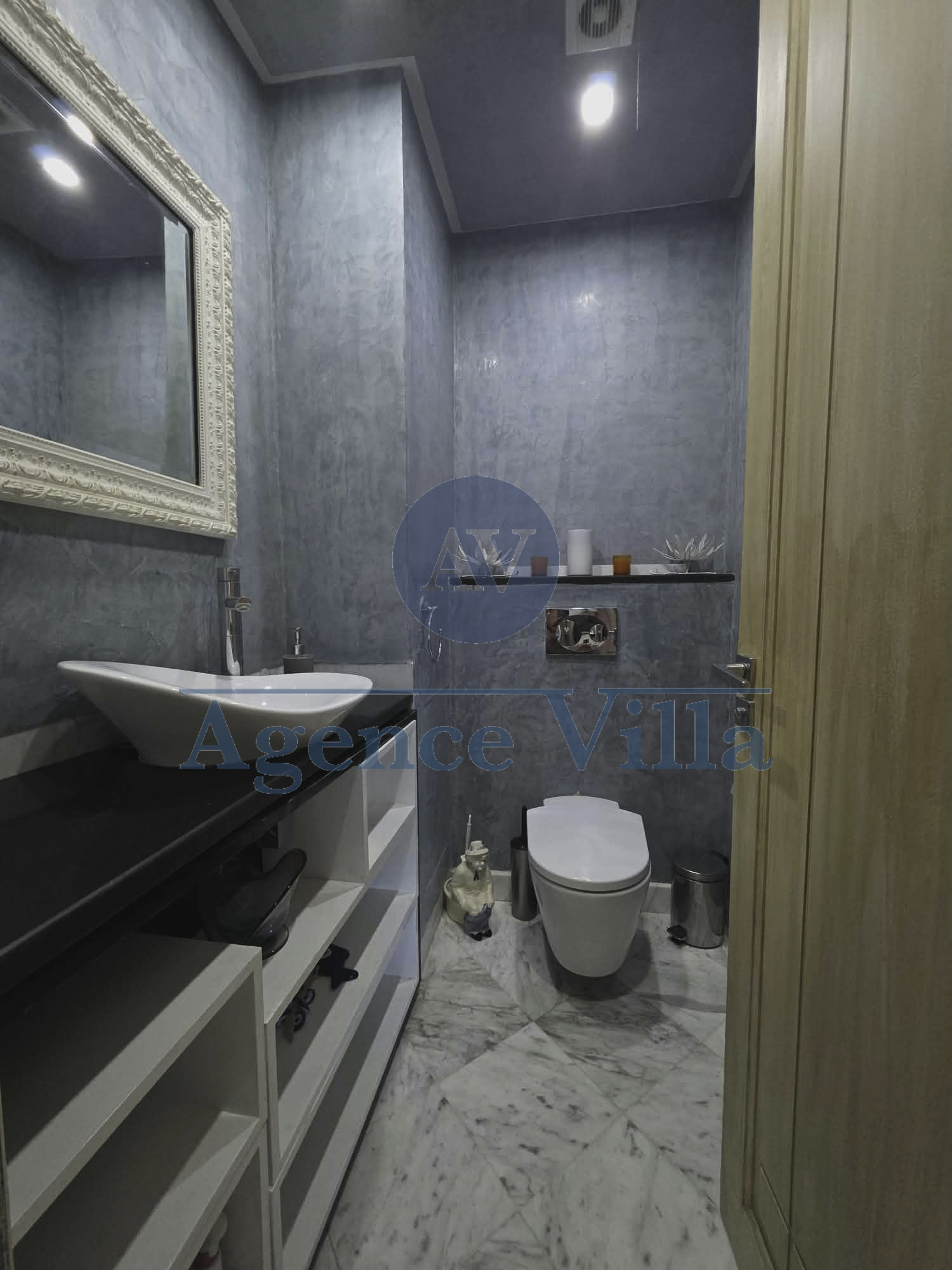 La Marsa&nbsp;Berge Du Lac&nbsp;Location&nbsp;Appart. 4 pi�ces&nbsp;Un appartement s3 meubl� avec jardin et vue lac