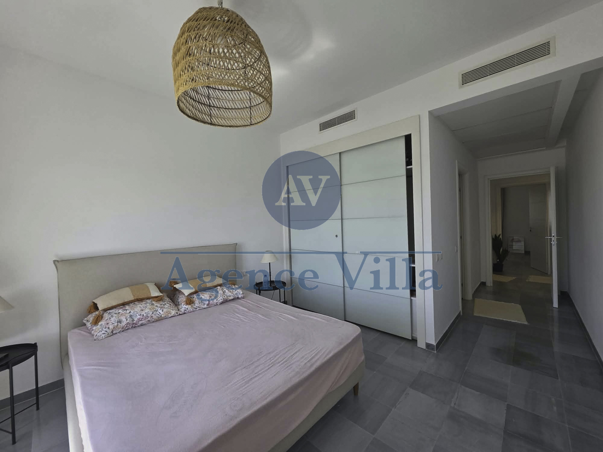La Marsa&nbsp;Berge Du Lac&nbsp;Location&nbsp;Appart. 4 pi�ces&nbsp;Appartement s3 meubl� avec vue sur lac
