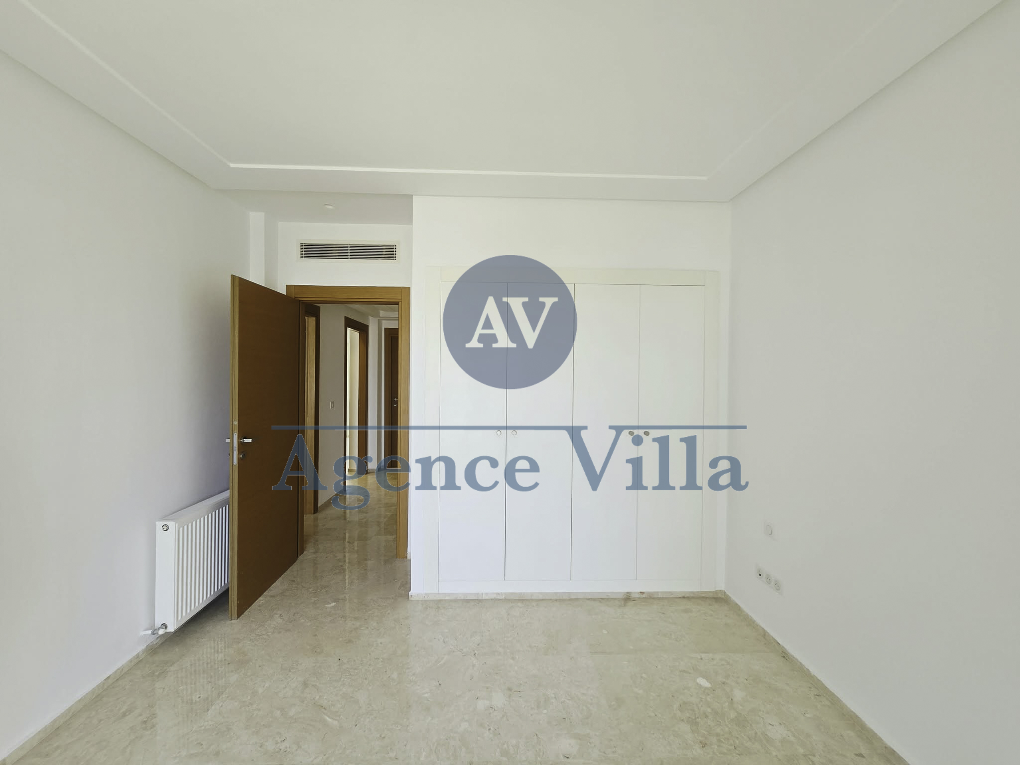 La Marsa&nbsp;Gammart&nbsp;Location&nbsp;Appart. 4 pi�ces&nbsp;Appartement s3 avec vue mer � gammarth