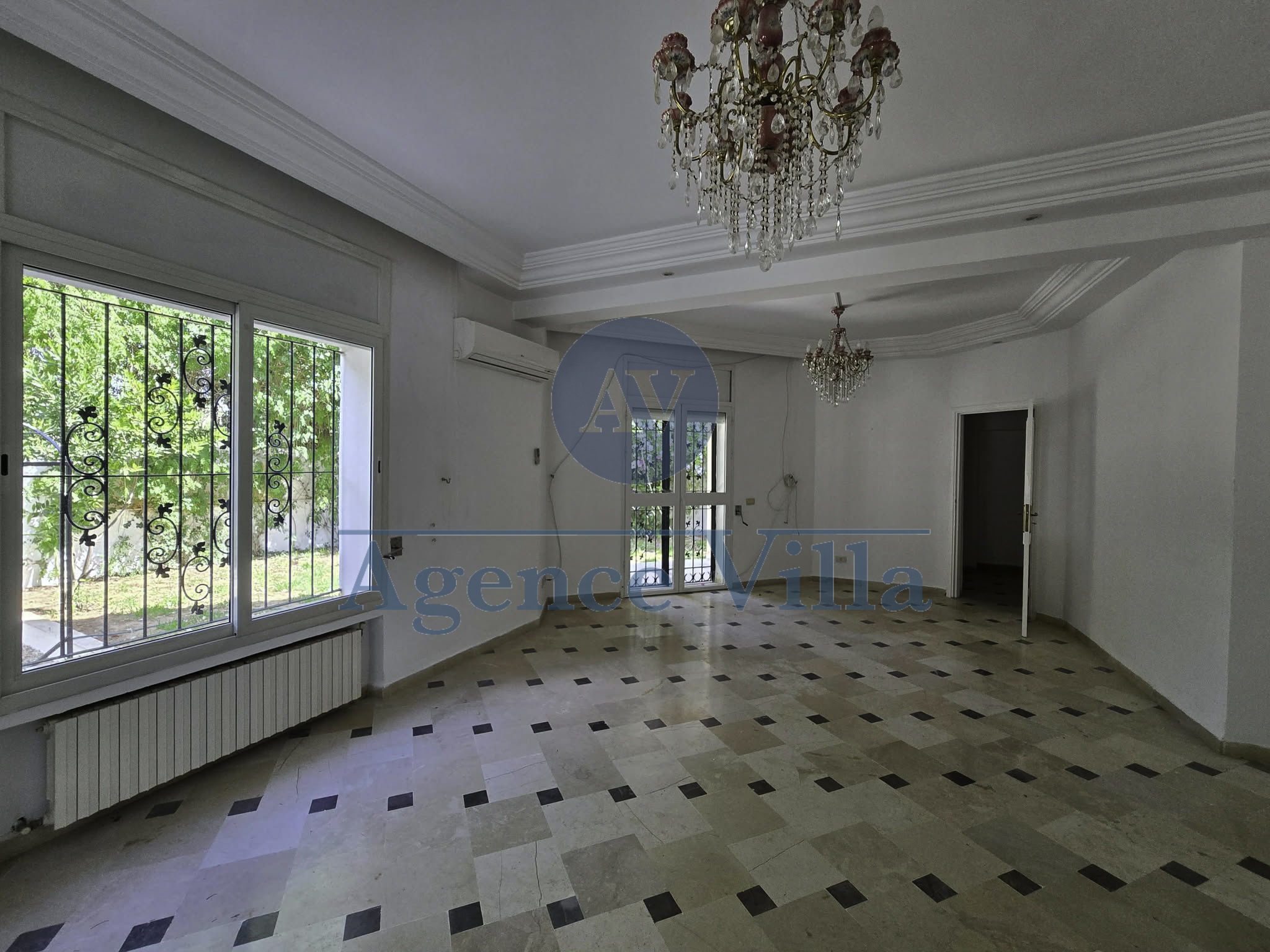 La Soukra&nbsp;La Soukra&nbsp;Location&nbsp;Maisons&nbsp;Une villa s3 � la soukra avec jardin