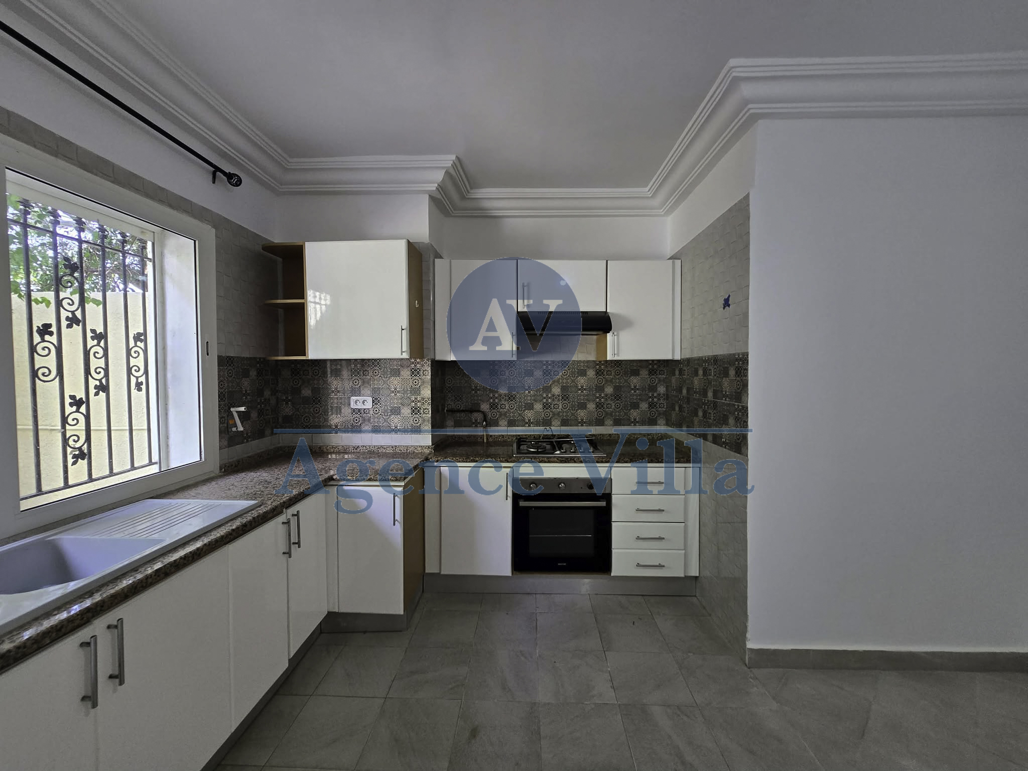 La Soukra&nbsp;La Soukra&nbsp;Location&nbsp;Maisons&nbsp;Une villa s3 � la soukra avec jardin