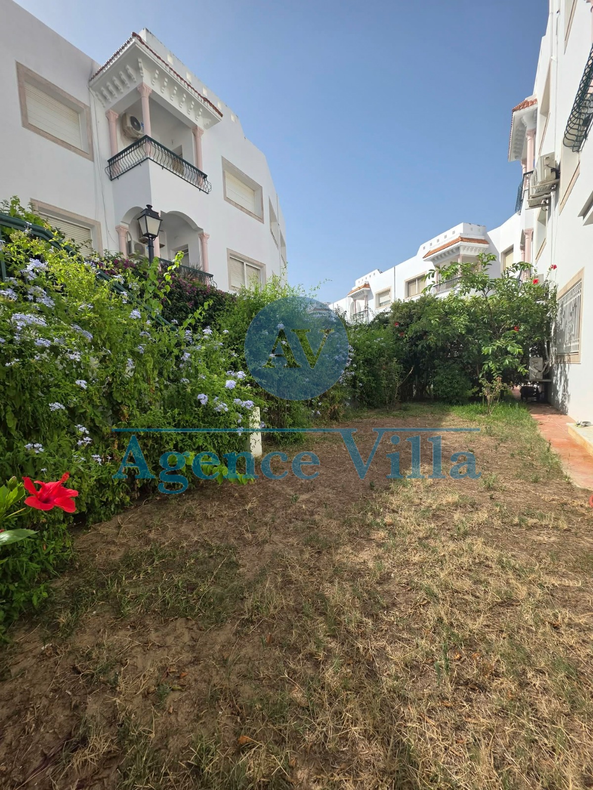 La Marsa&nbsp;Gammart&nbsp;Location&nbsp;Appart. 4 pi�ces&nbsp;Appartement s3 avec jardin � gammarth