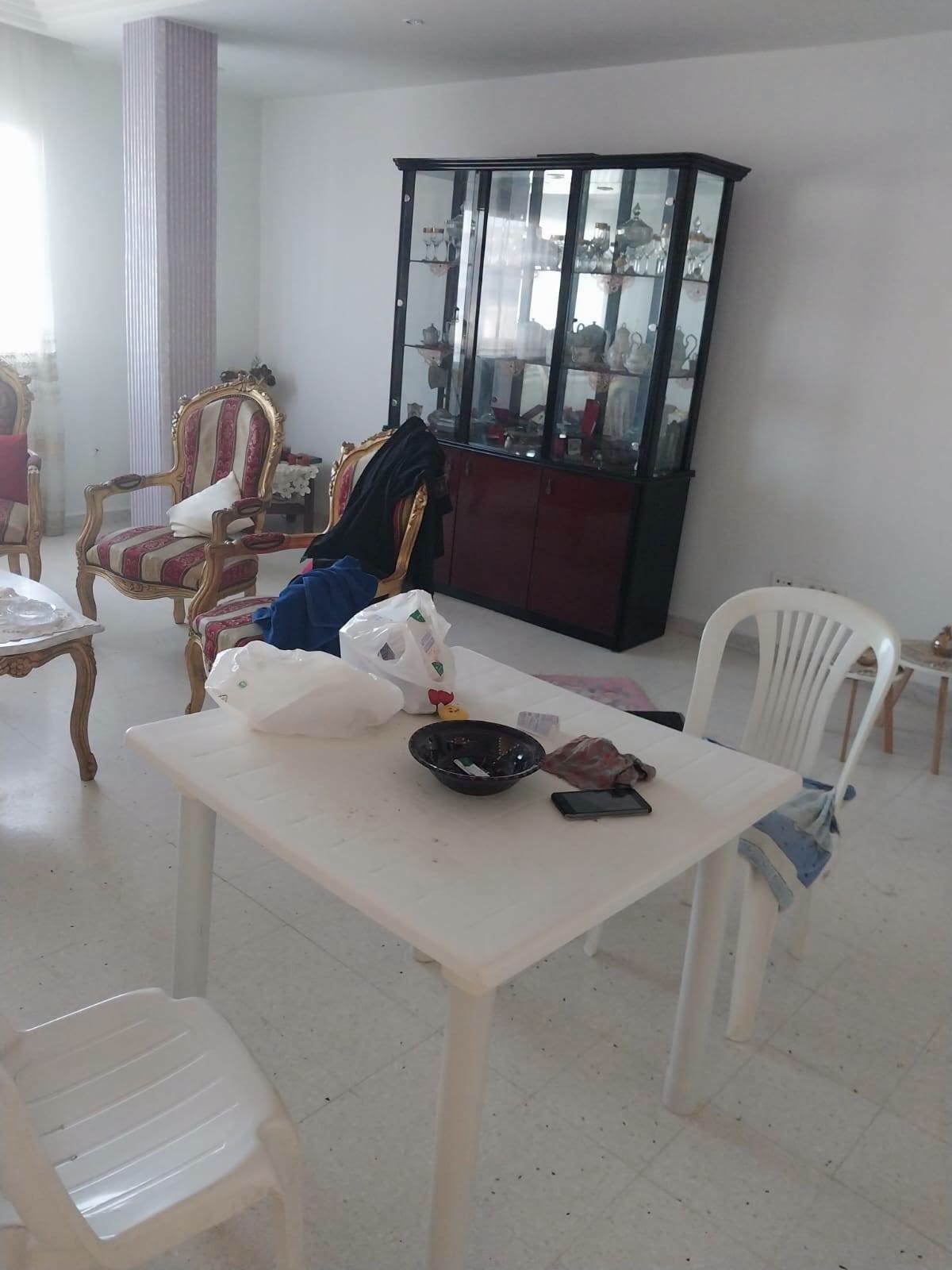 Mannouba&nbsp;La Mannouba&nbsp;Vente&nbsp;Appart. 5 pi�ces+&nbsp;Offre d'investissement  etage de villa